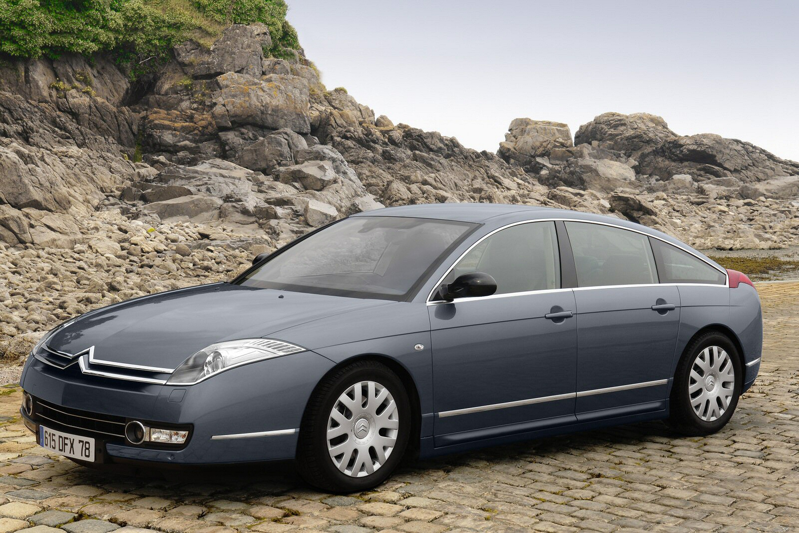 Used Citroen C6 (2005-2014) + Guide - Image 1