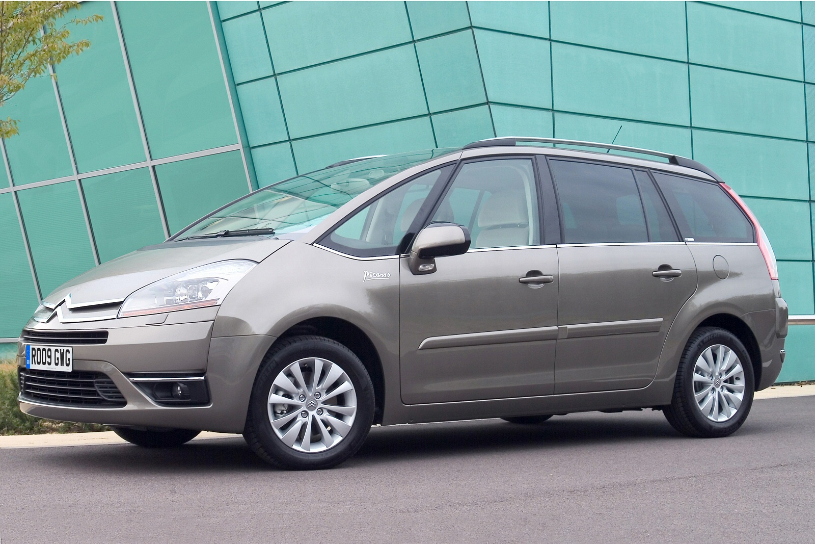 Used Citroen Grand C4 Picasso (2007 - 2013) + Guide - Image 1