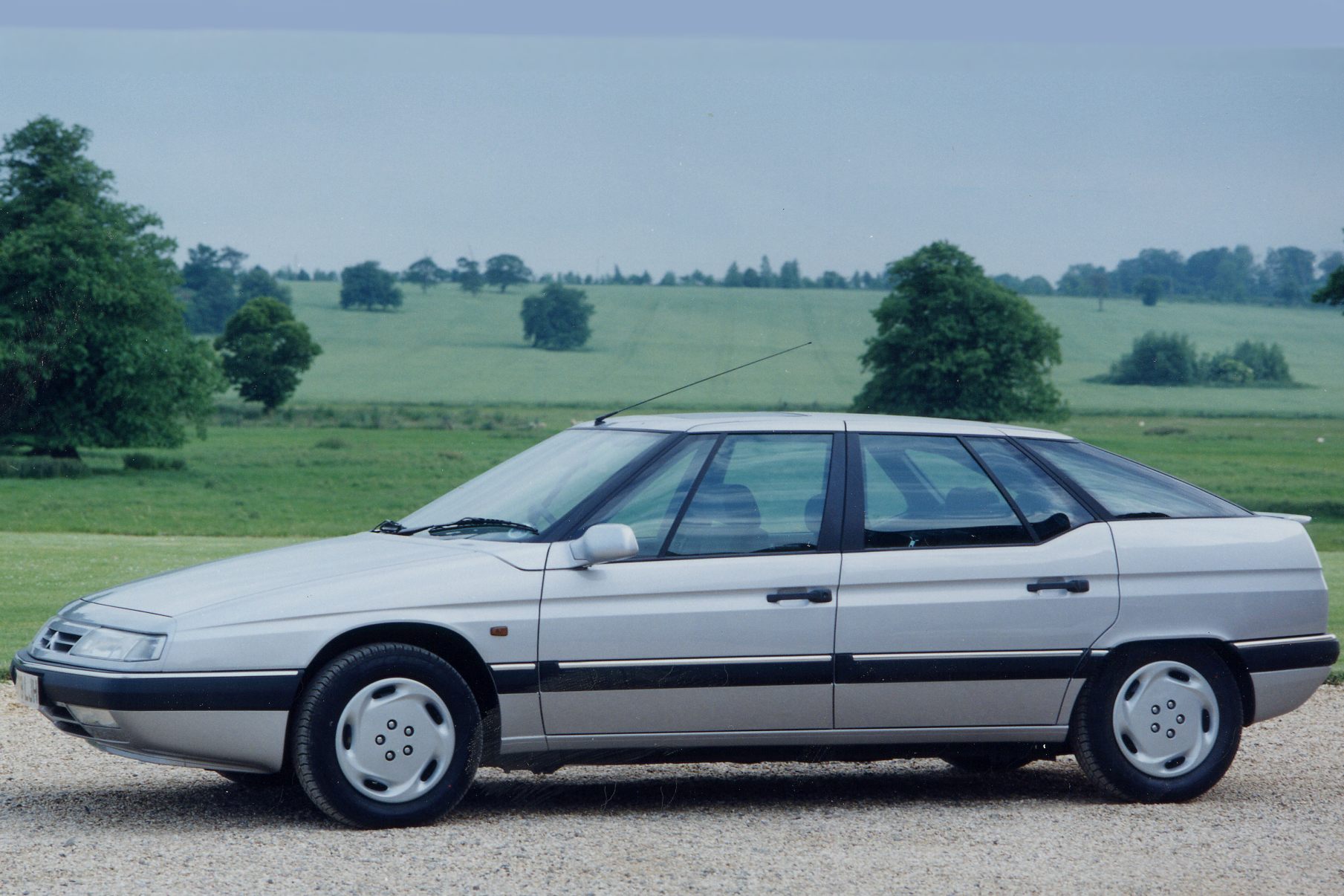 Used Citroen XM (1989 - 2000) + Guide - Image 1