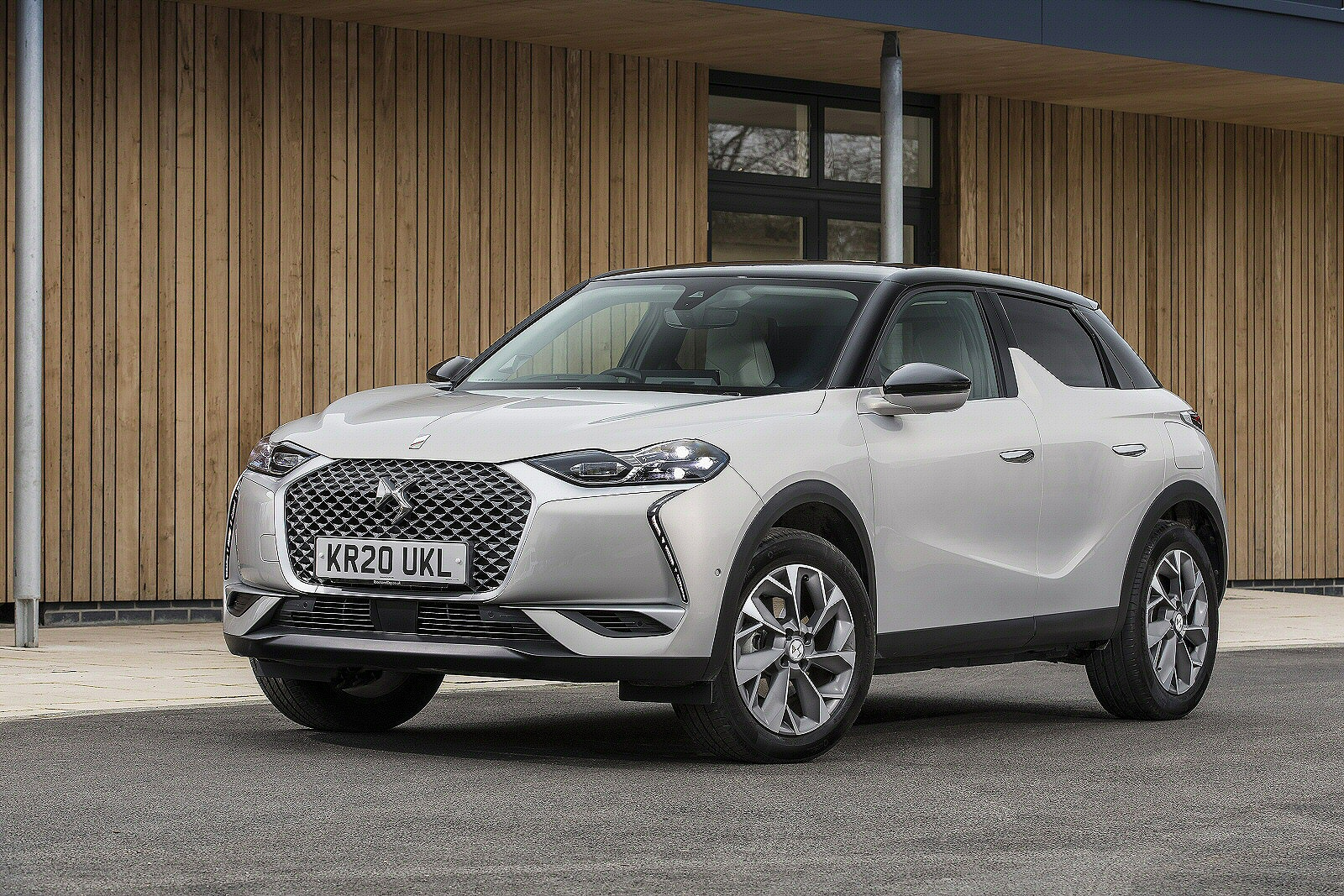 Used DS 3 Crossback E-TENSE (2019 - 2022) + Guide - Image 1