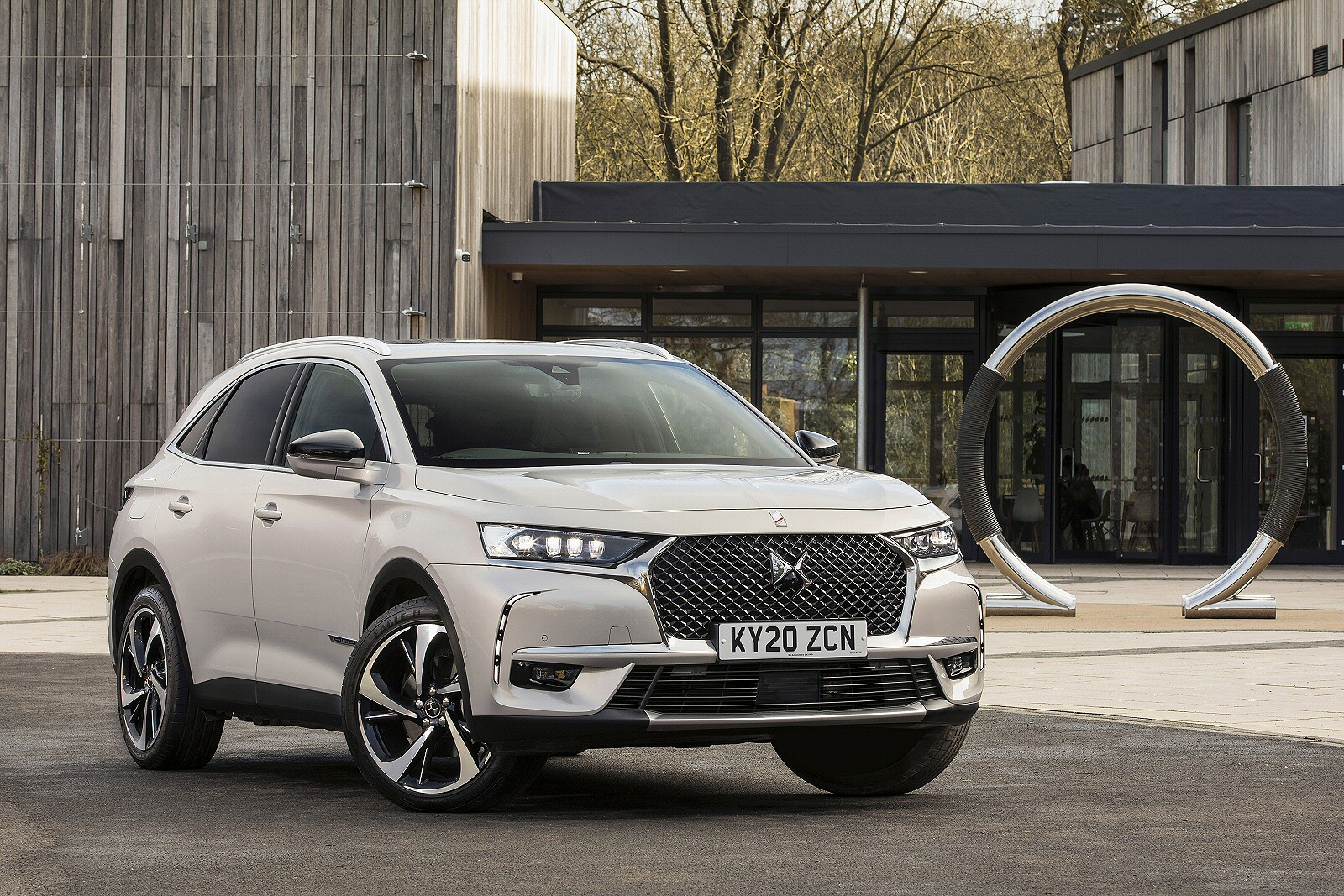 Used DS 7 Crossback E-TENSE 4X4 (2019 - 2022) + Guide - Image 1