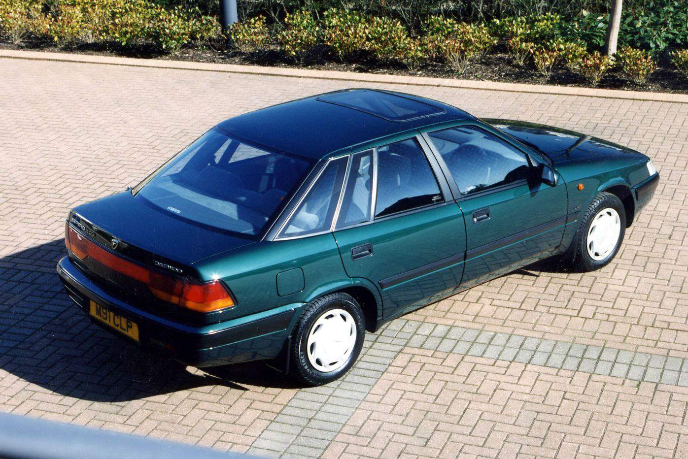 Used Daewoo Espero (1995 - 1997) + Guide - Image 1