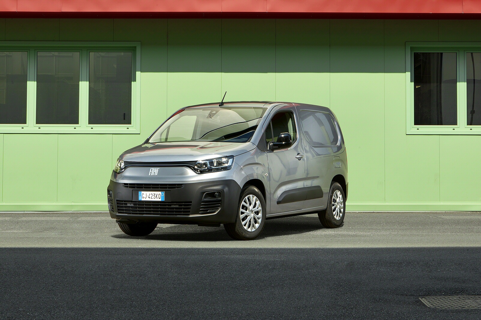 Used Fiat Doblo Van (2022 - 2023) + Guide - Image 1