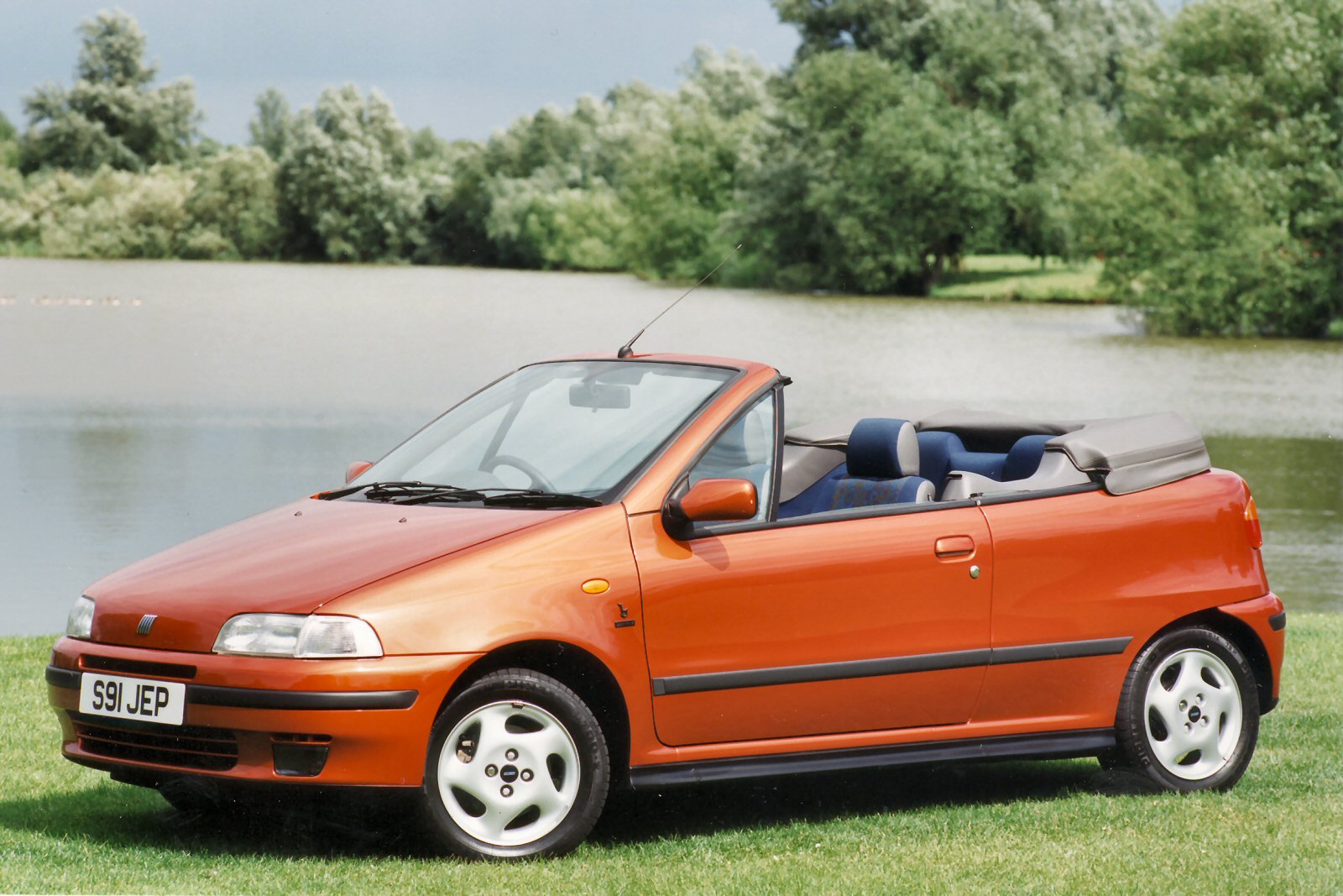Used Fiat Punto Cabrio (1994 - 1999) + Guide - Image 1