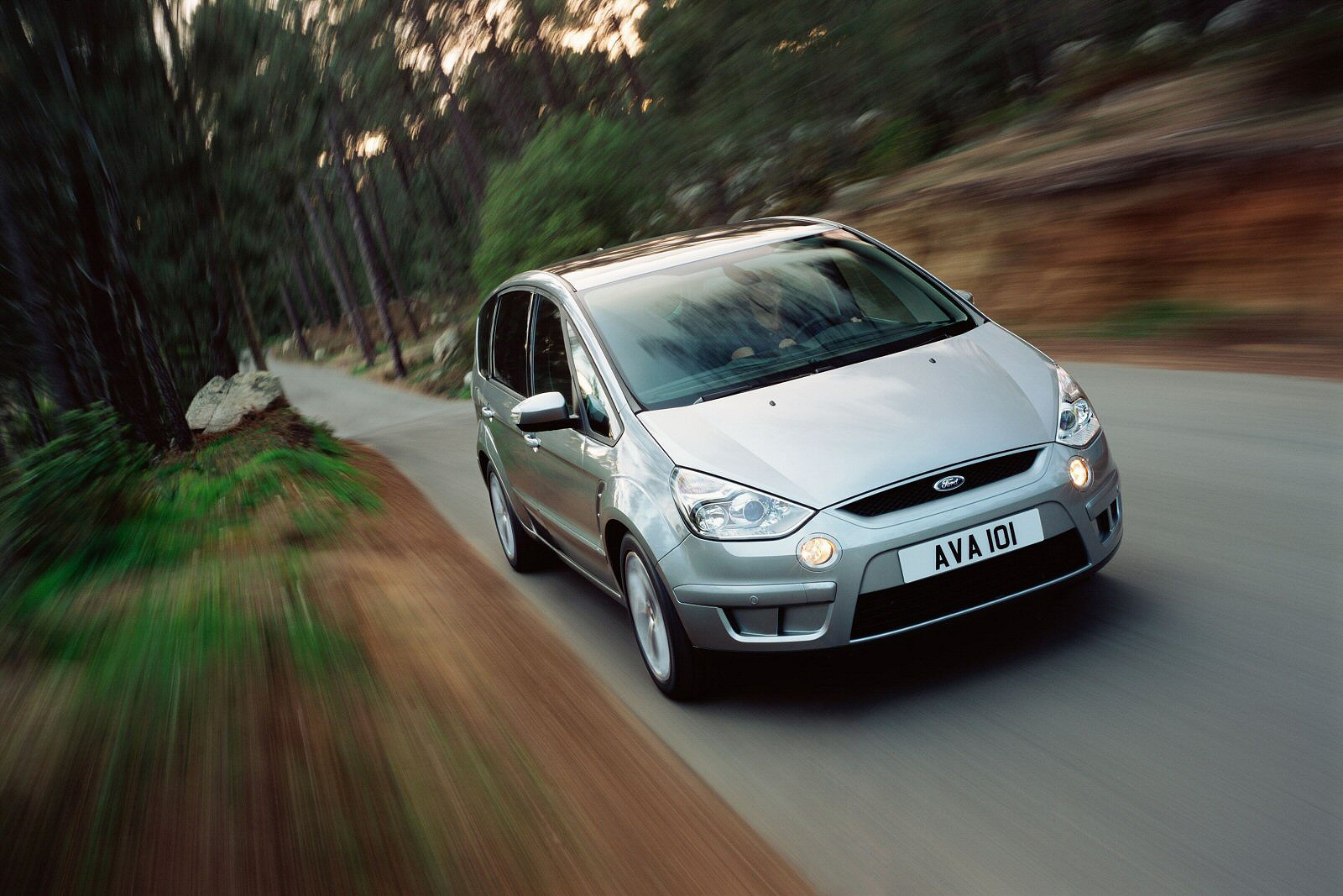 Used Ford S-MAX (2006 - 2010) + Guide - Image 1