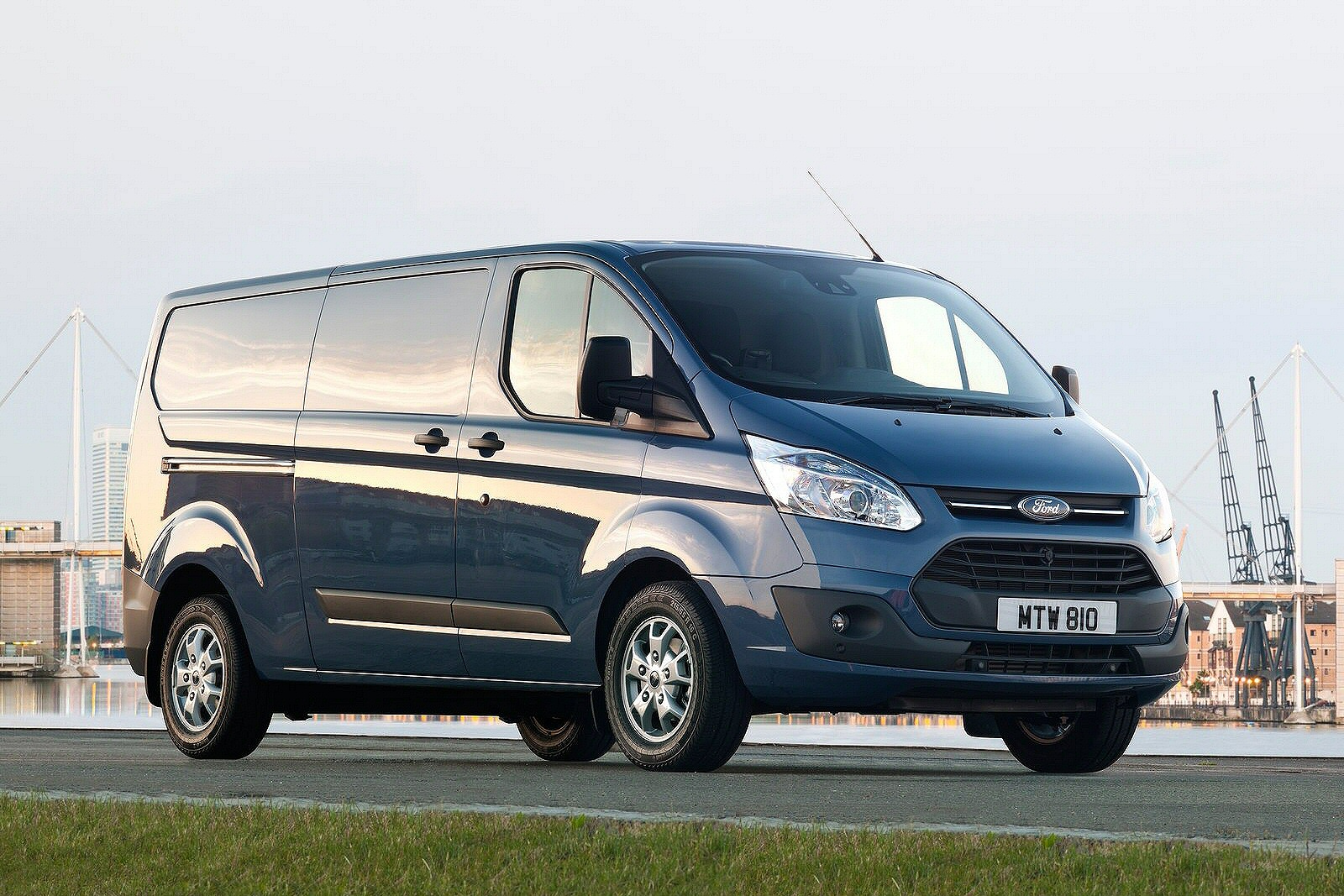 Used Ford Transit Custom (2013 - 2018) + Guide - Image 1