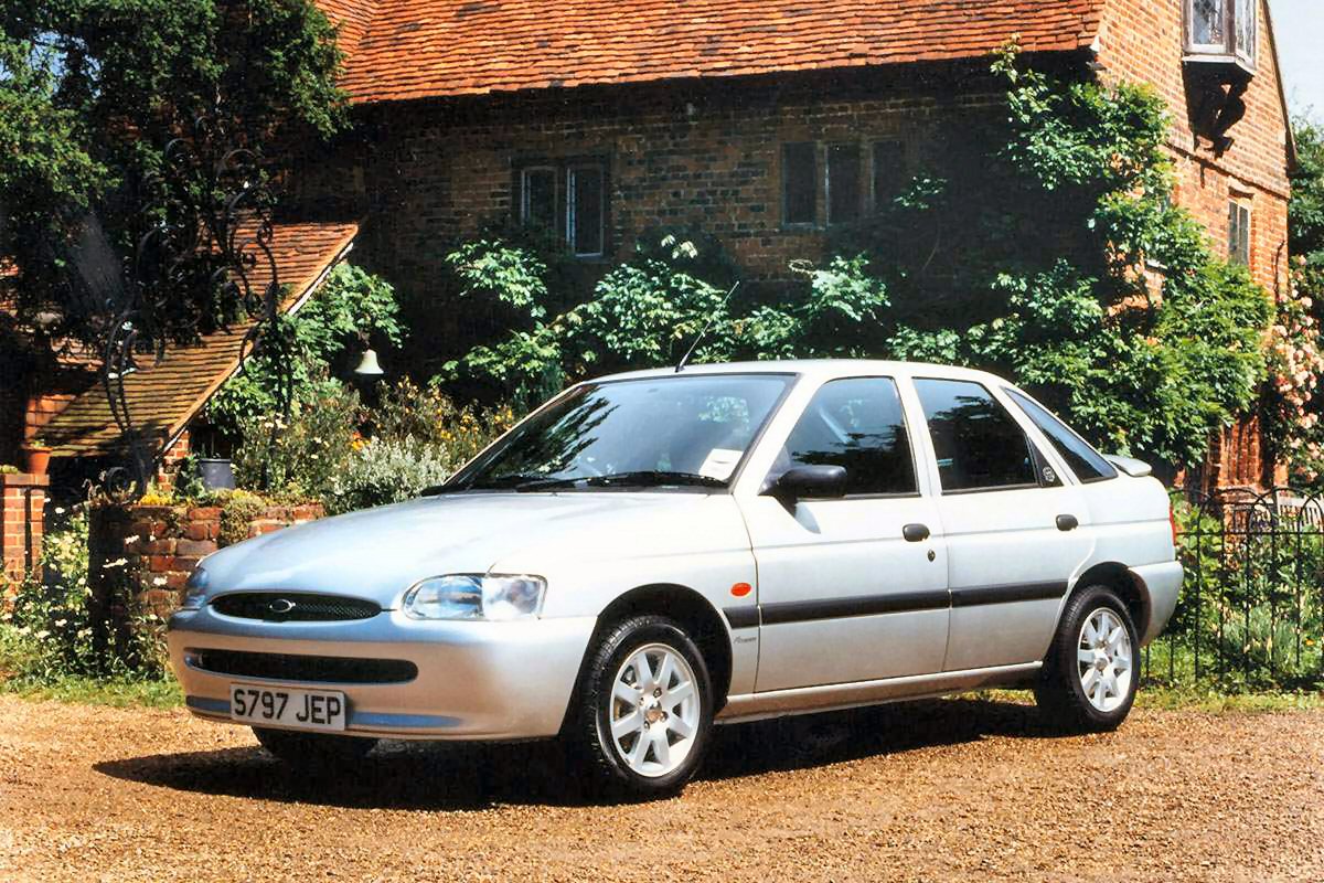 Used Ford Escort 1.6 & 1.8TDI Flight & Finesse (1999 - 2000) + Guide - Image 1