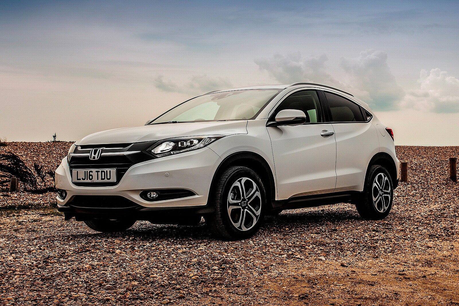 Used Honda HR-V (2015 - 2018) + Guide - Image 1