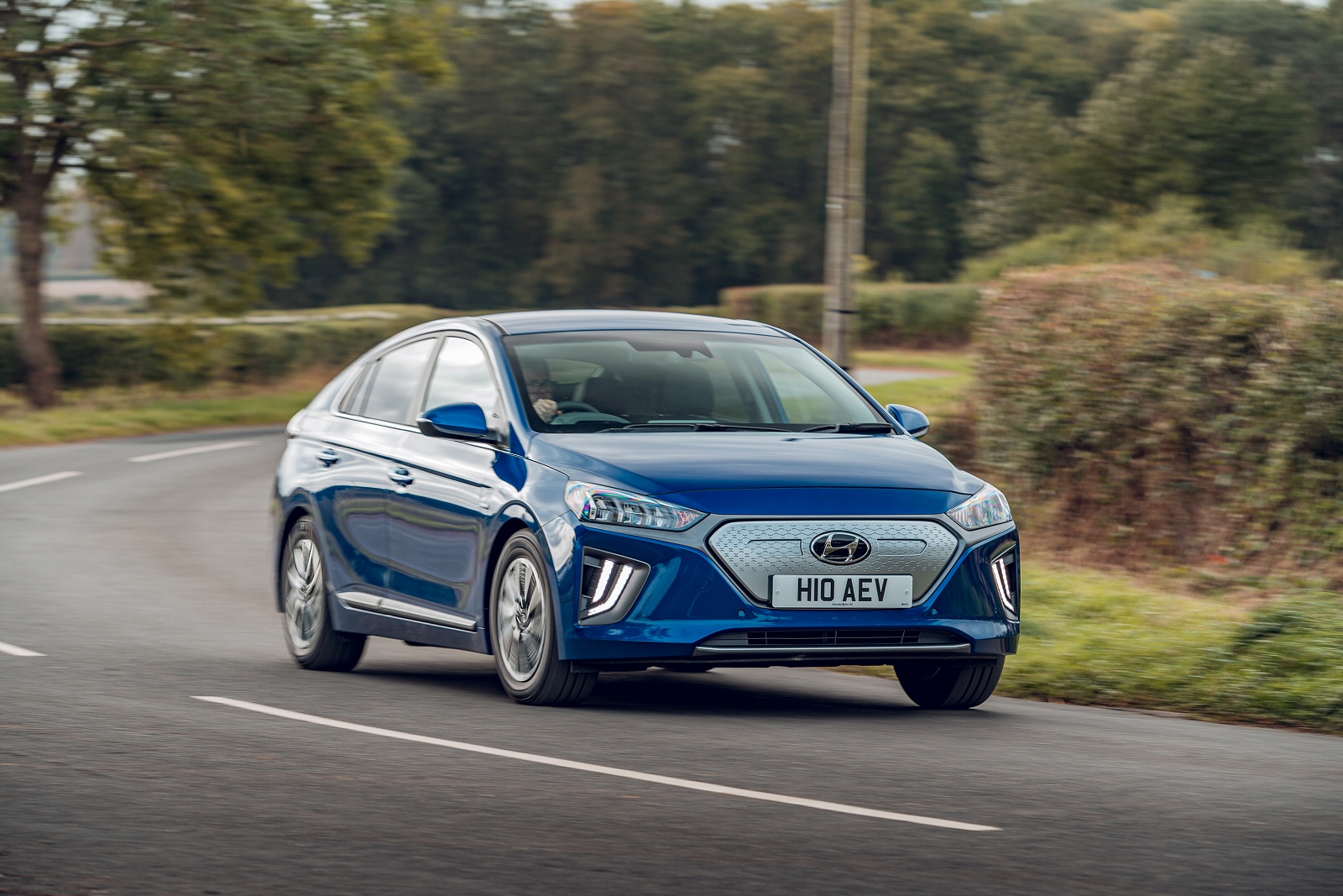 Used Hyundai IONIQ Electric (2016 - 2023) + Guide - Image 1