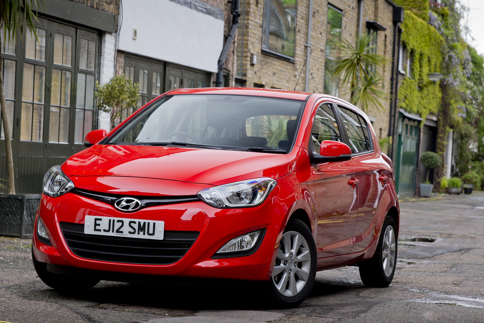 Used Hyundai i20 (2012 - 2014) + Guide - Image 1