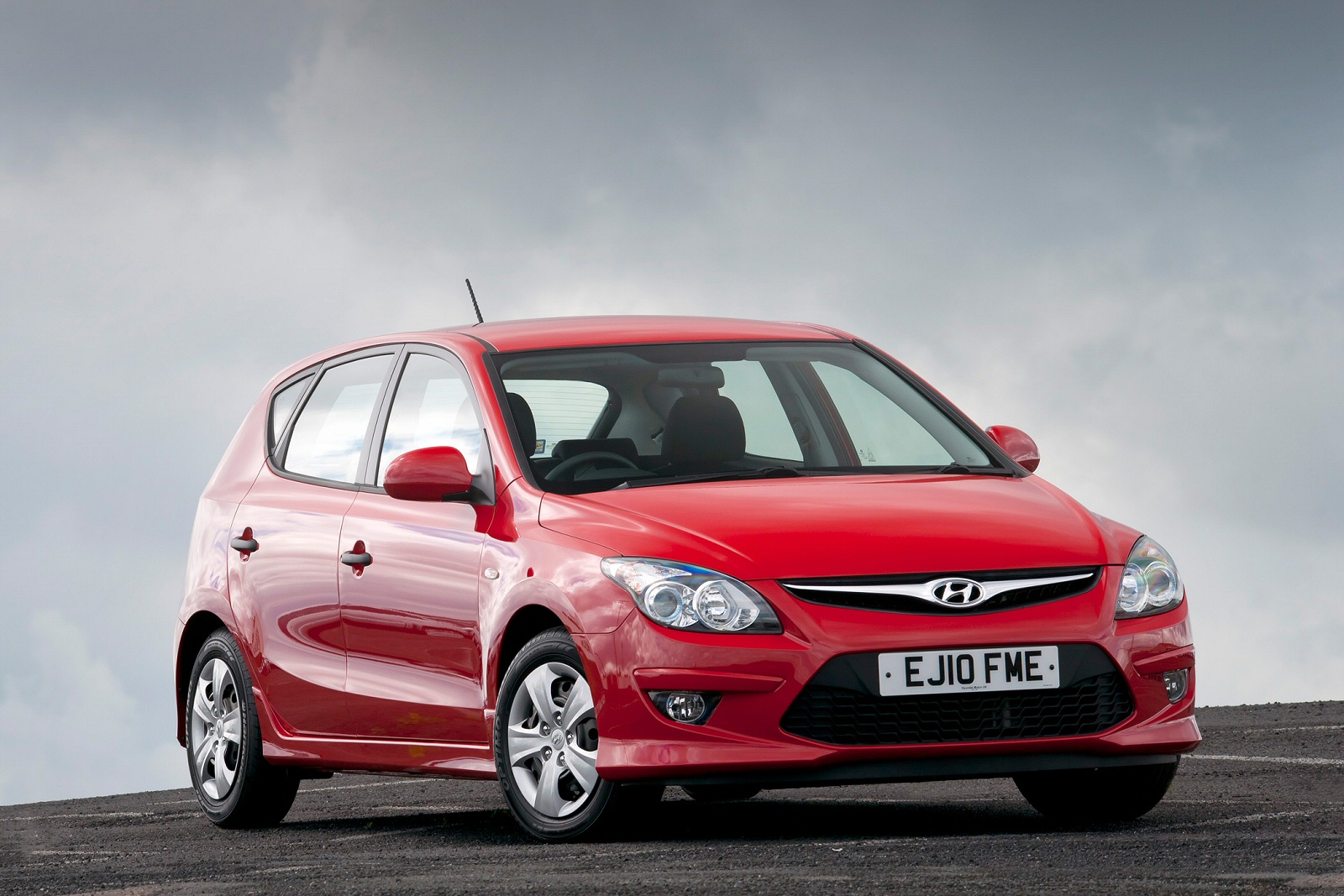 Used Hyundai i30 (2010 - 2011) + Guide - Image 1