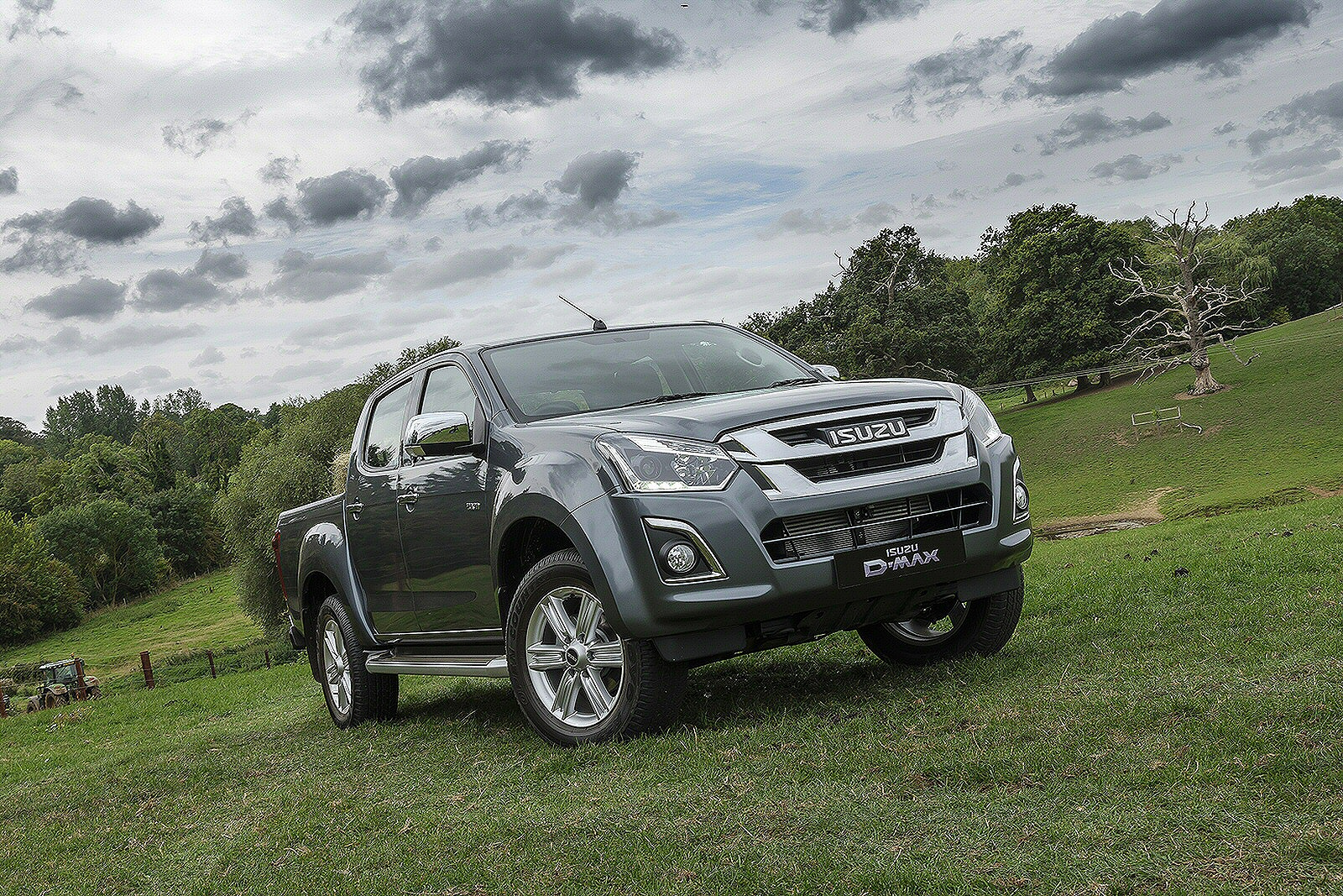 Used Isuzu D-MAX [RT] (2017 - 2020) + Guide - Image 1
