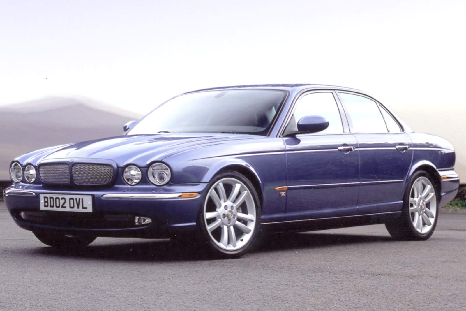 Used Jaguar XJ (2003 - 2009) + Guide - Image 1