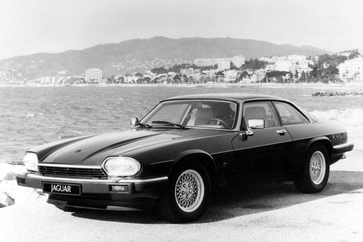 Used Jaguar XJ - S (1976 - 1996) + Guide - Image 1