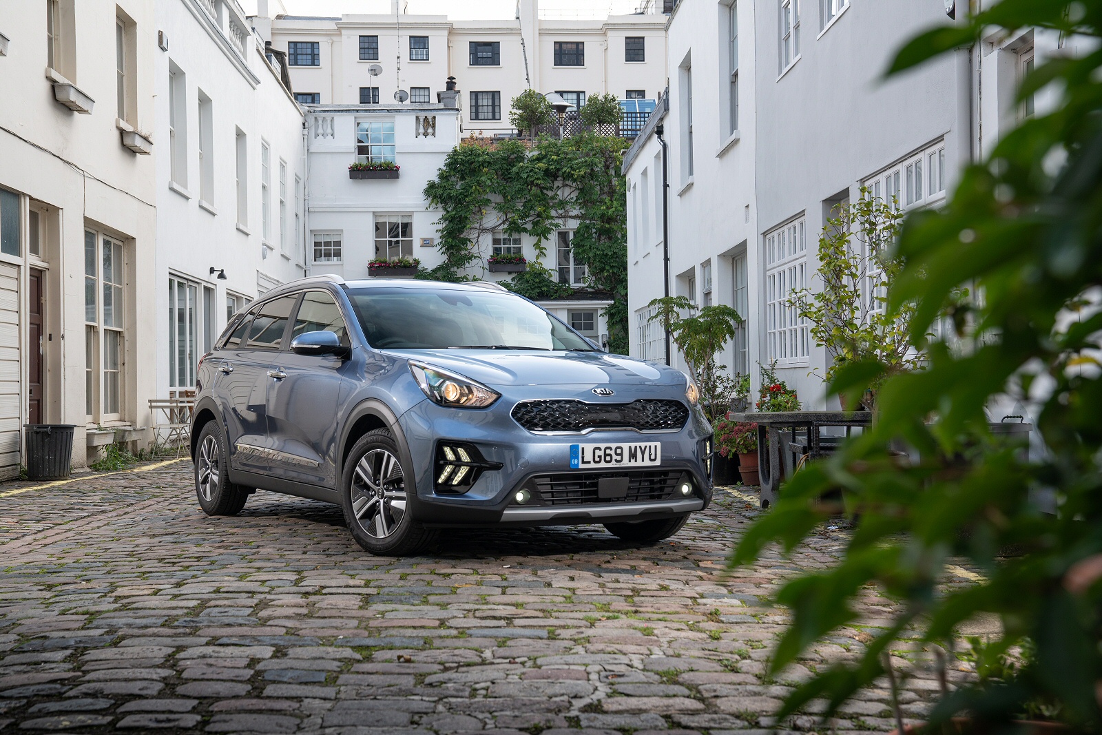 Used Kia Niro PHEV (2017 - 2021) + Guide - Image 1