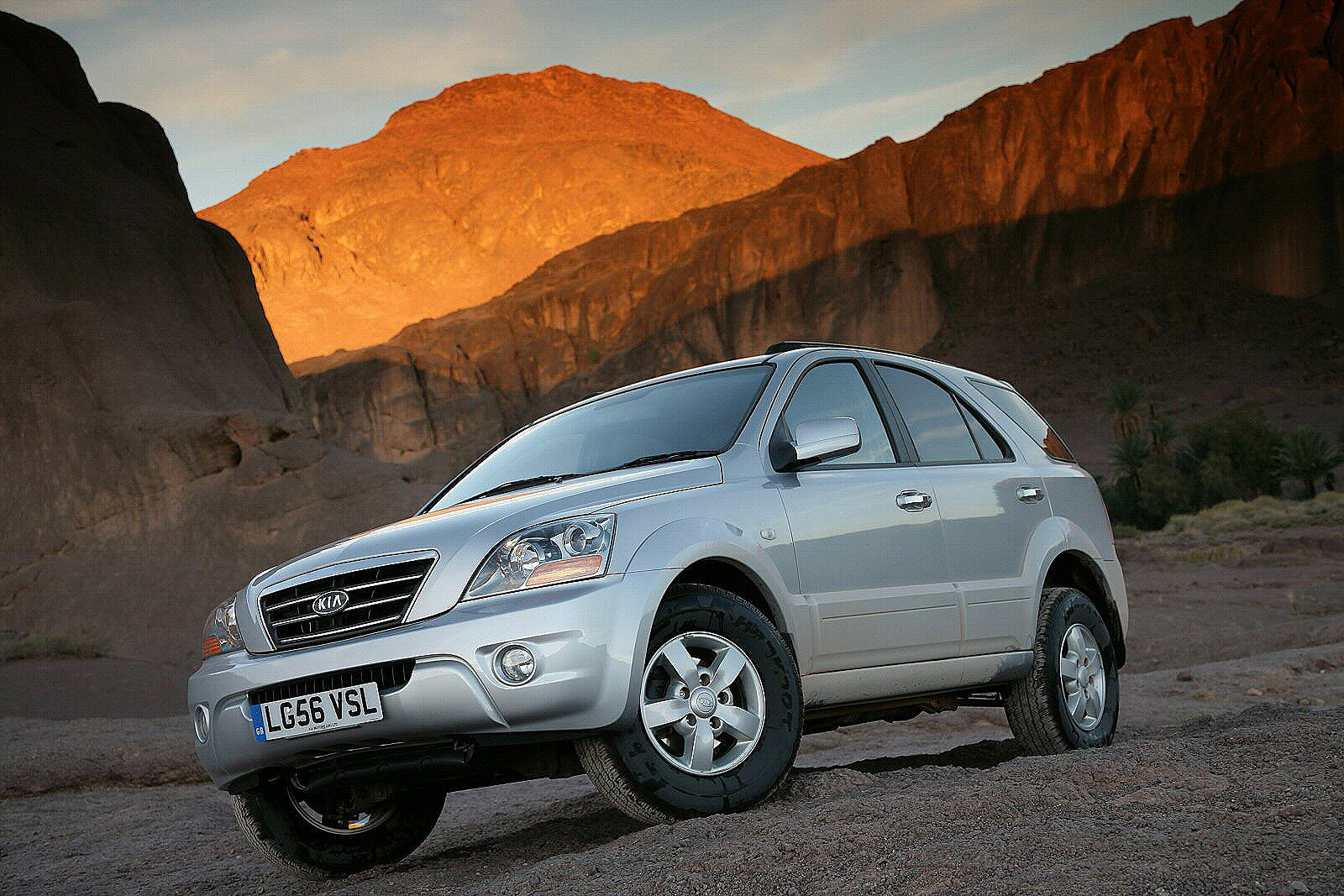 Used Kia Sorento (2003 - 2010) + Guide - Image 1