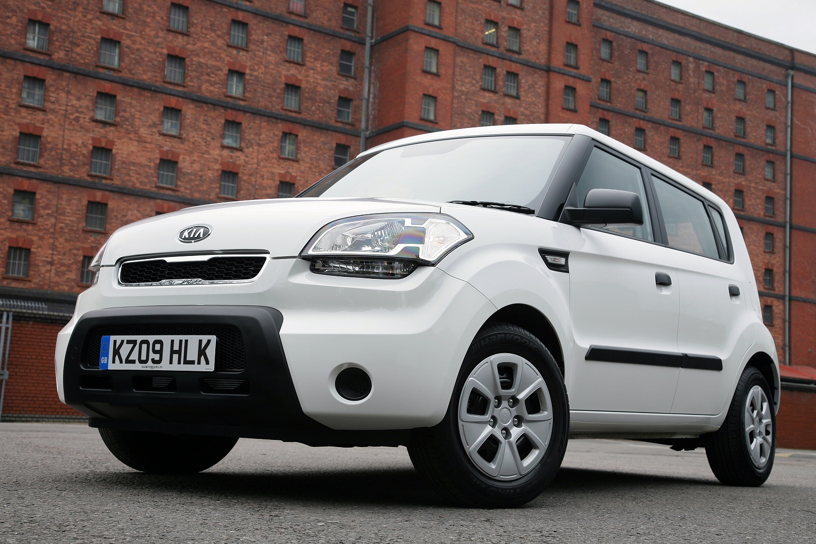 Used Kia Soul (2009 - 2011) + Guide - Image 1