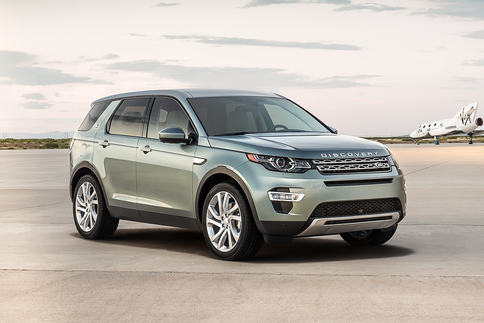 Used Land Rover Discovery Sport SD4 (2014 - 2015) + Guide - Image 1