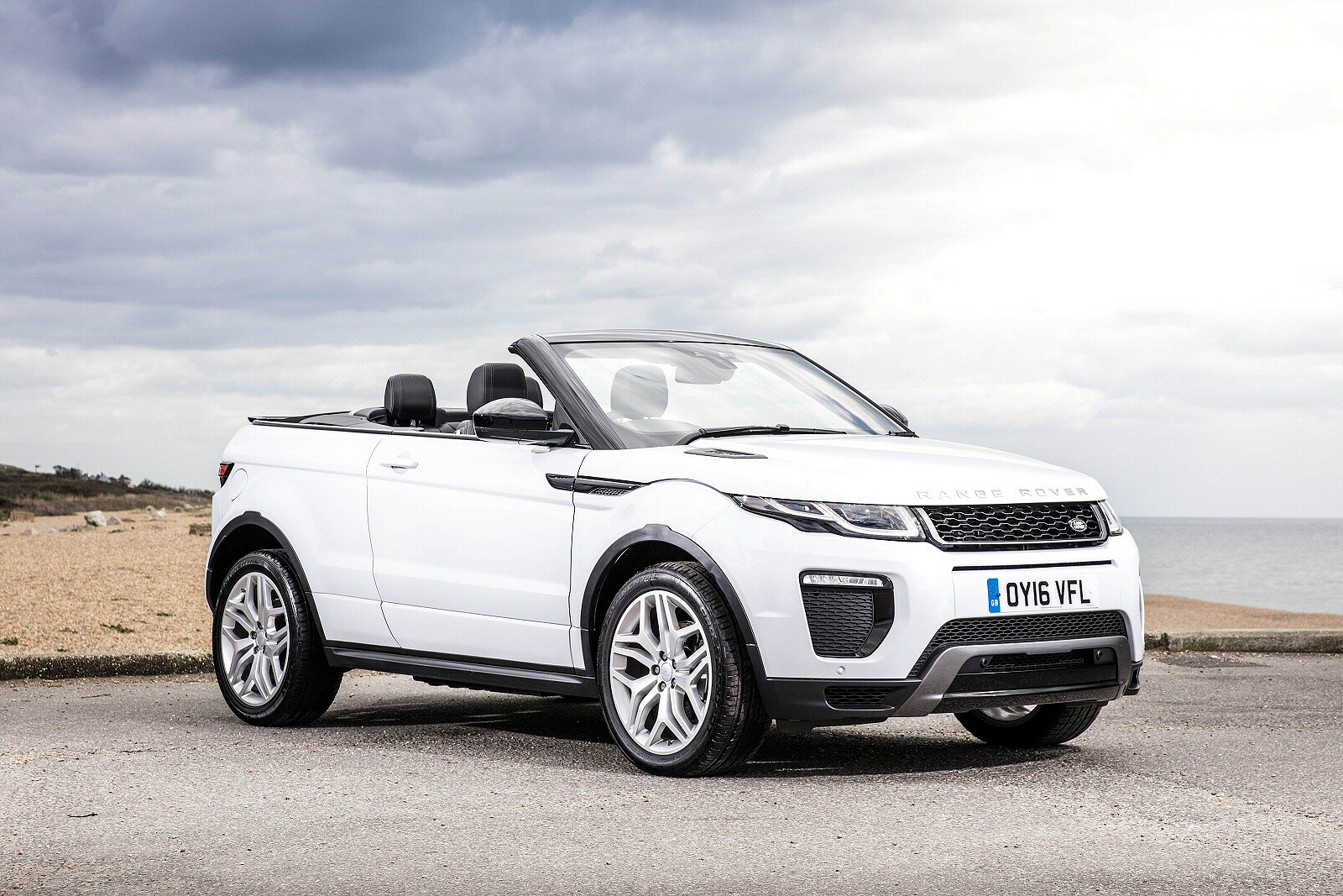 Used Land Rover Range Rover Evoque Convertible (2016 - 2019) + Guide - Image 1