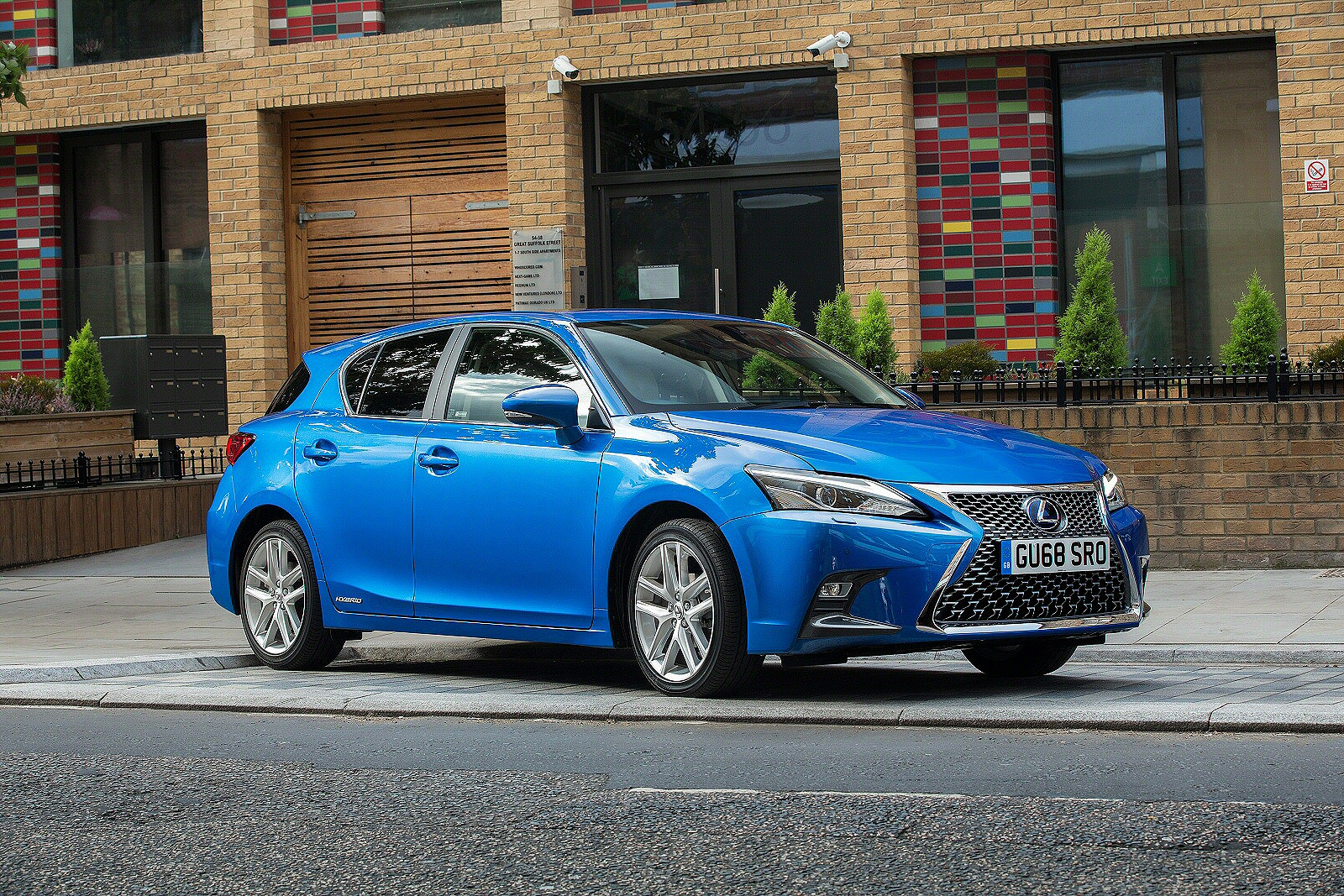 Used Lexus CT200h (2017 - 2020) + Guide - Image 1