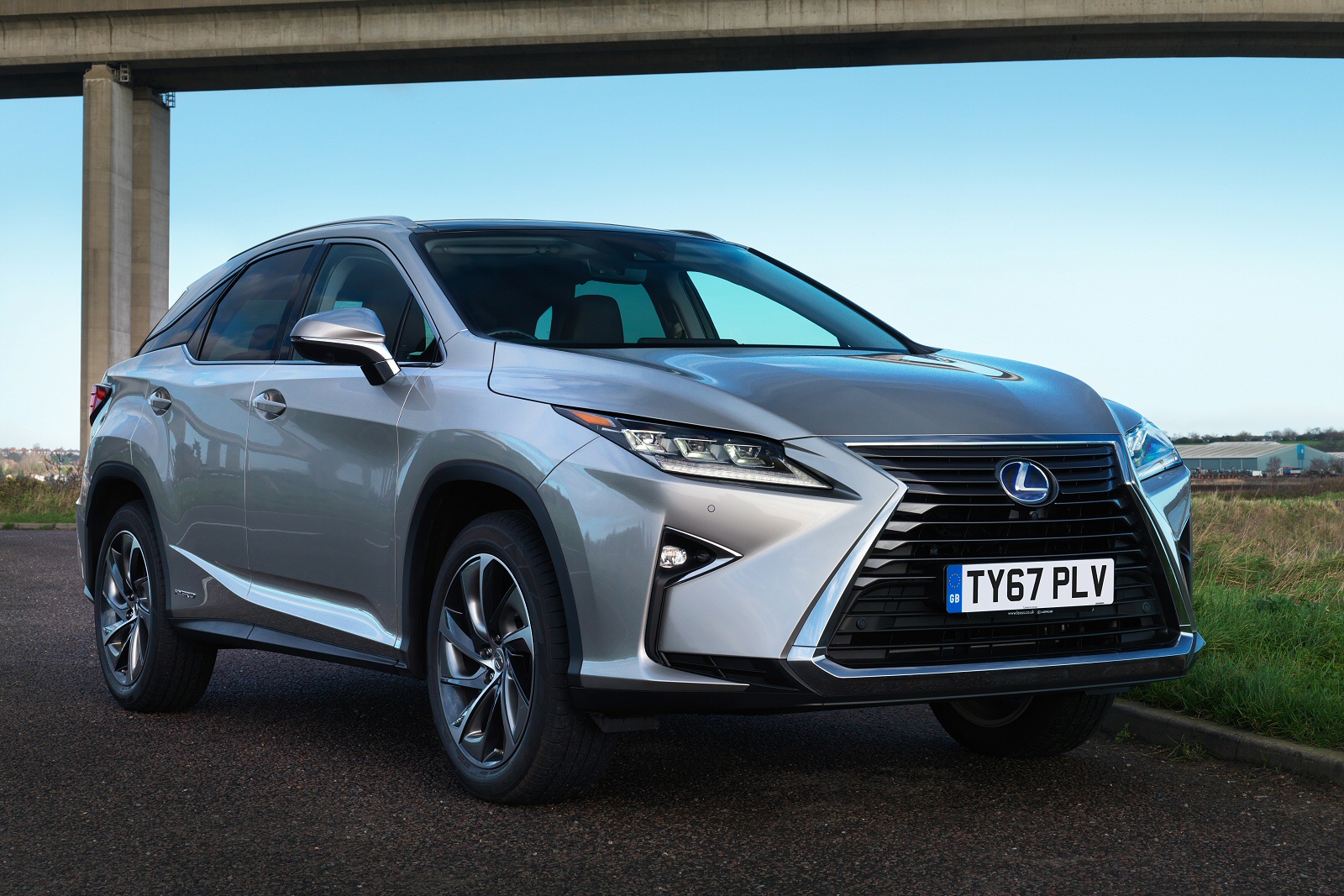 Used Lexus RX (2015 - 2019) + Guide - Image 1