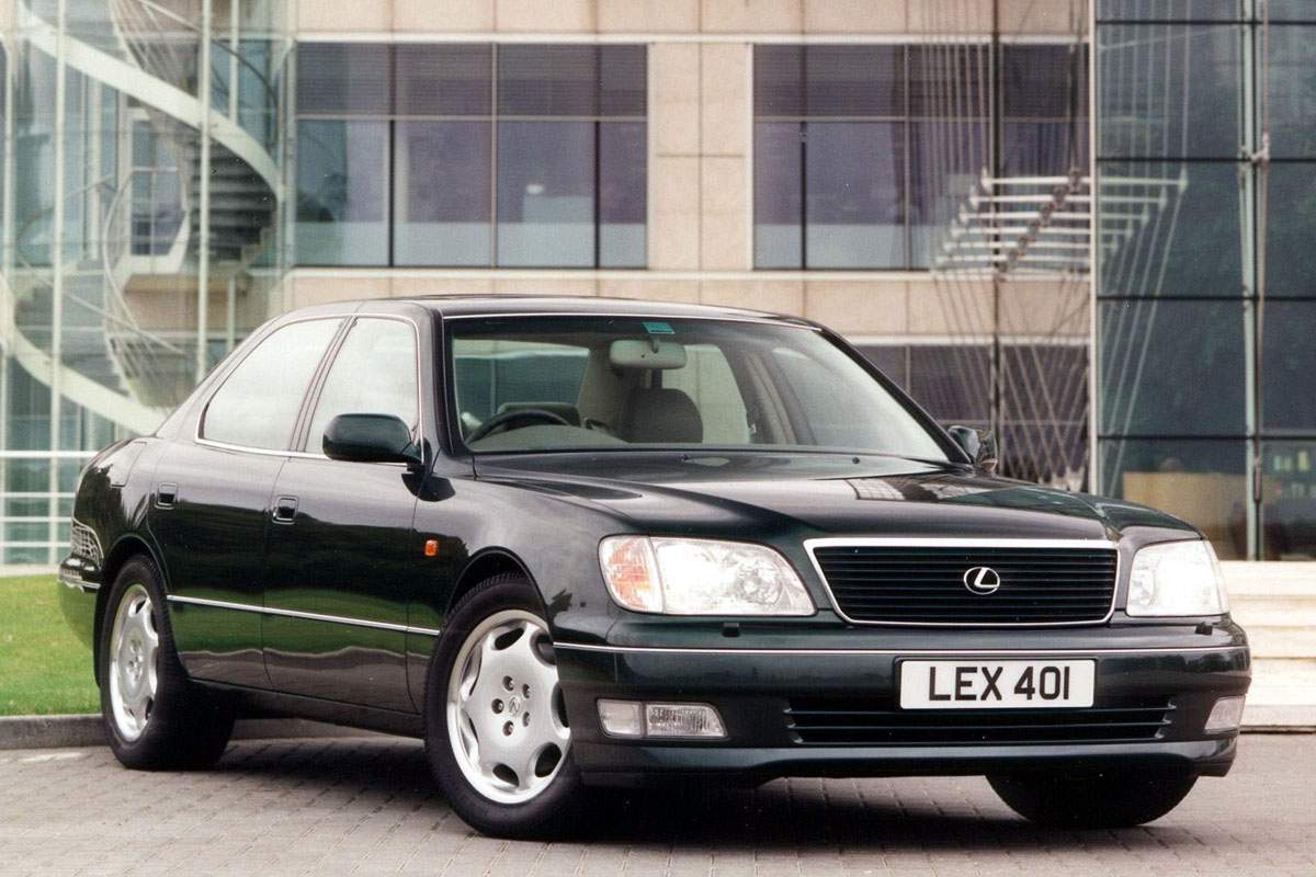 Used Lexus LS 400 (1990 - 2000) + Guide - Image 1