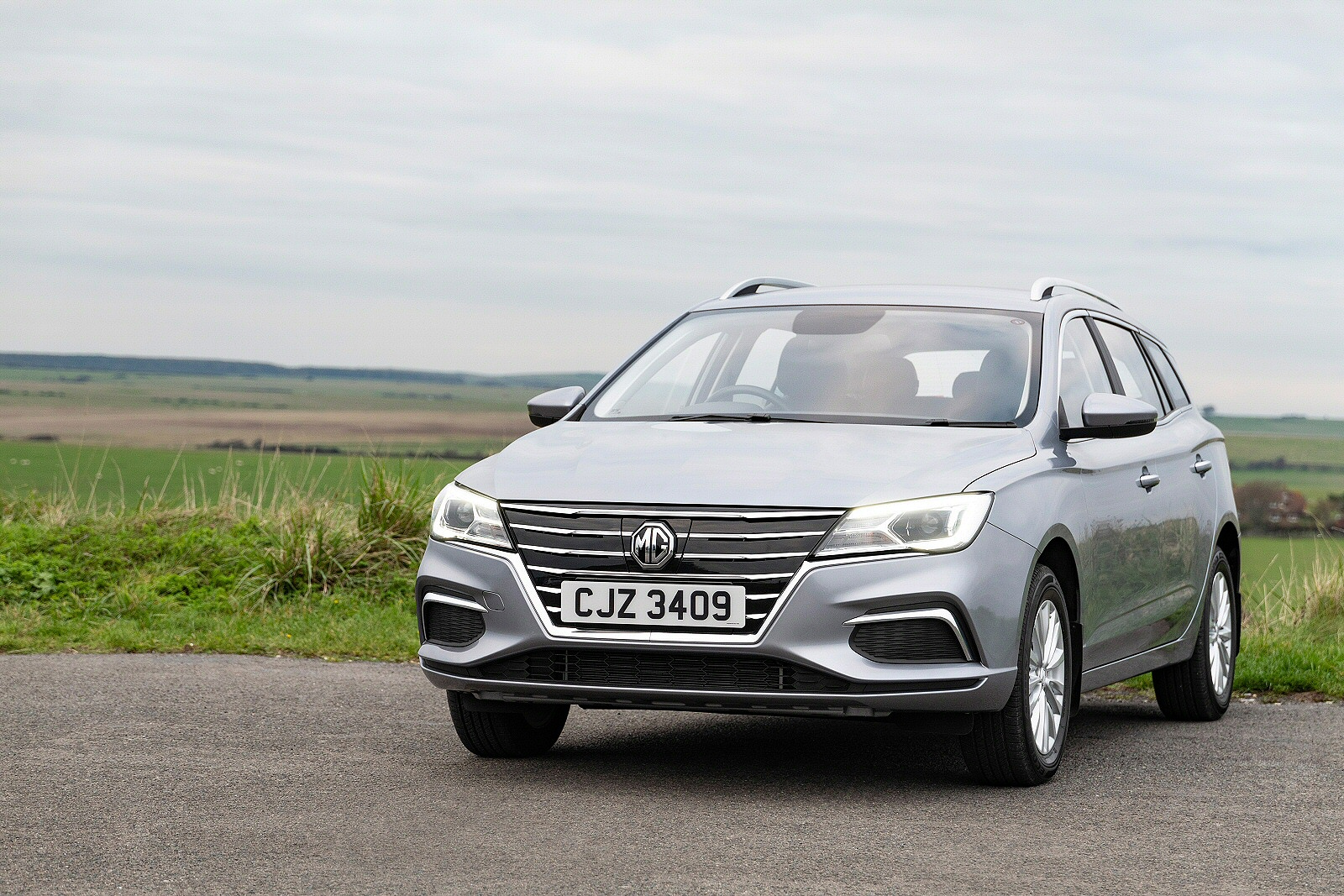 Used MG5 EV Long Range (2021 - 2022) + Guide - Image 1