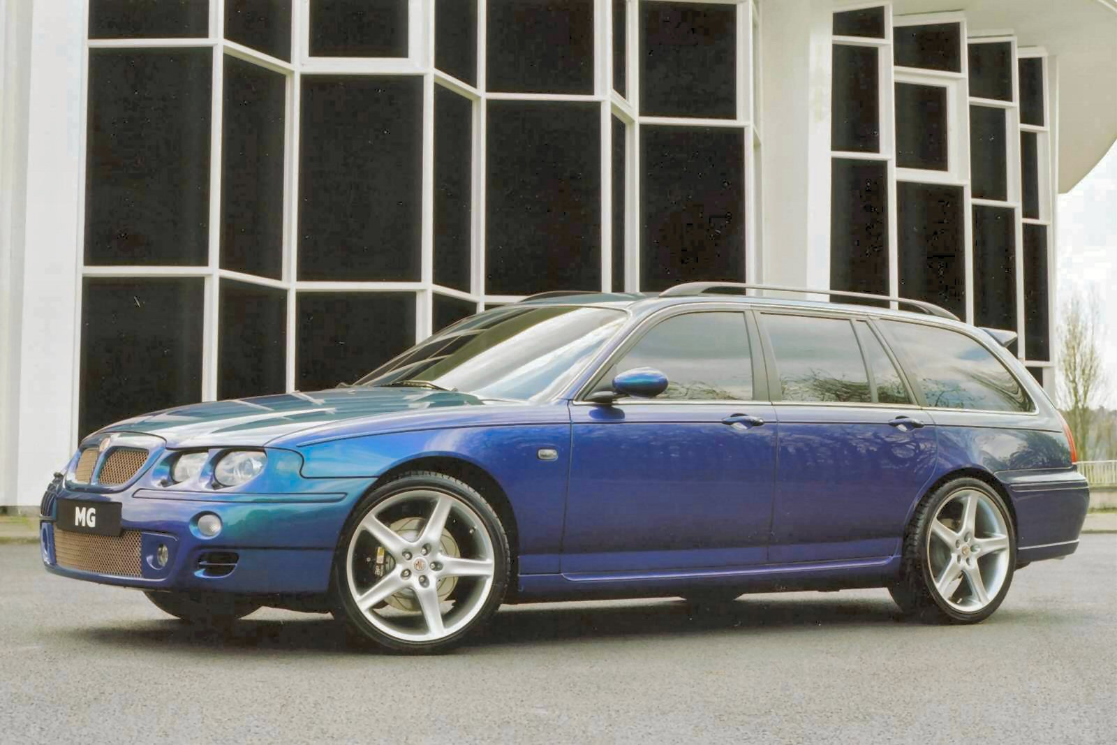 Used MG ZT - T (2001 - 2005) + Guide - Image 1