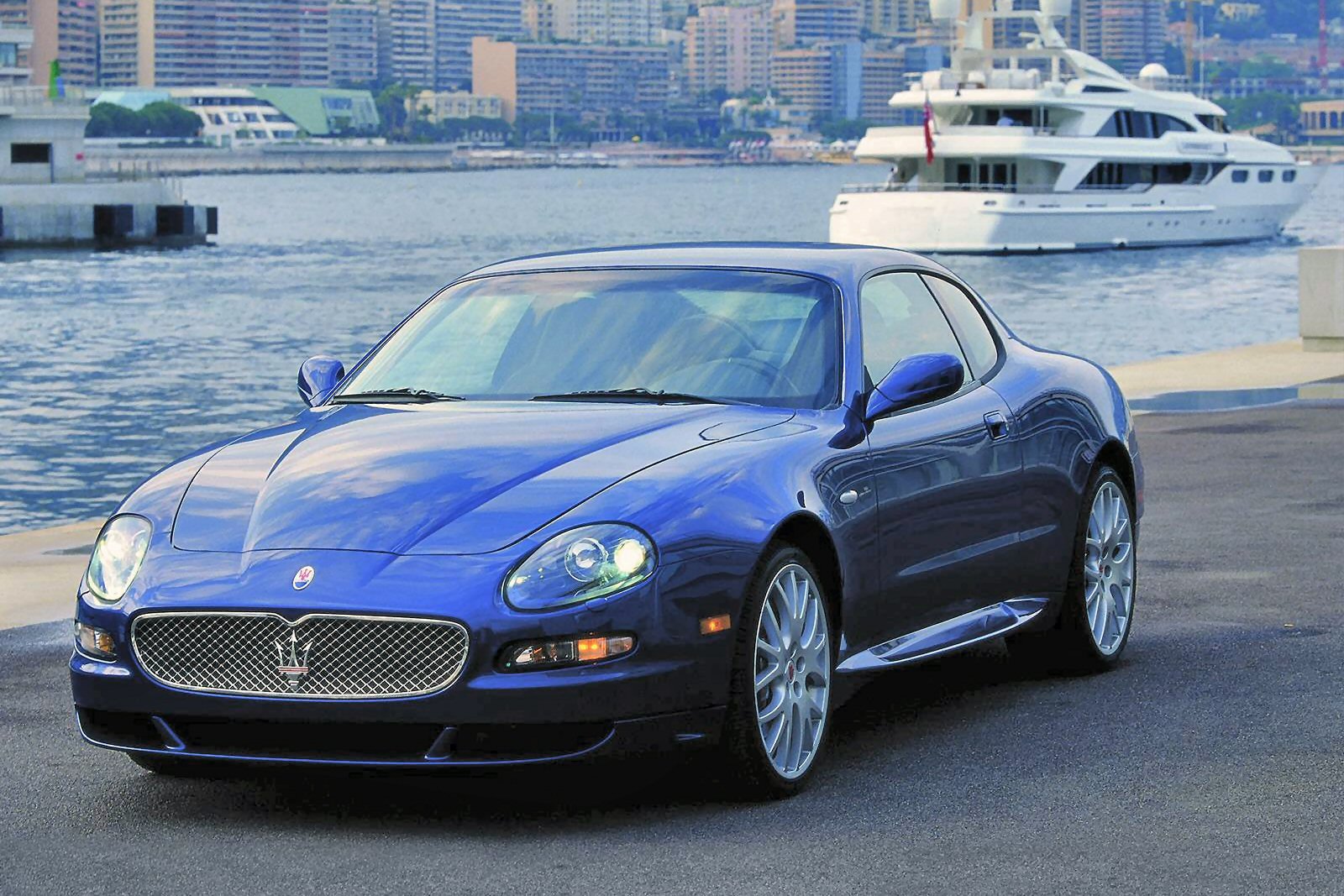Used Maserati GranSport (2004 - 2007) + Guide - Image 1