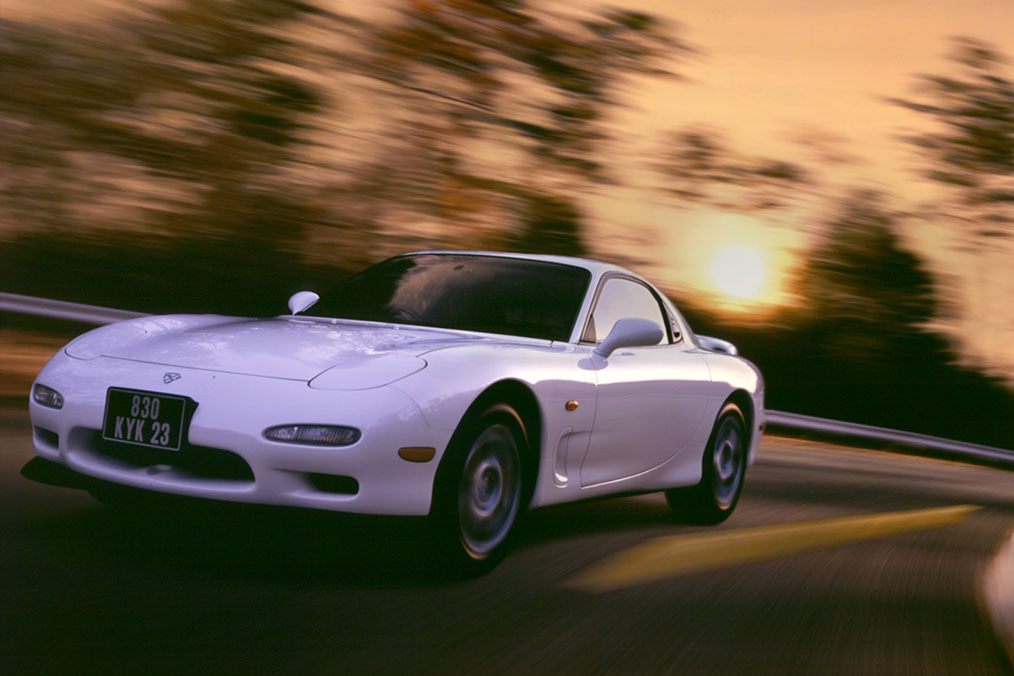 Used Mazda RX7 (1992 - 1995) + Guide - Image 1