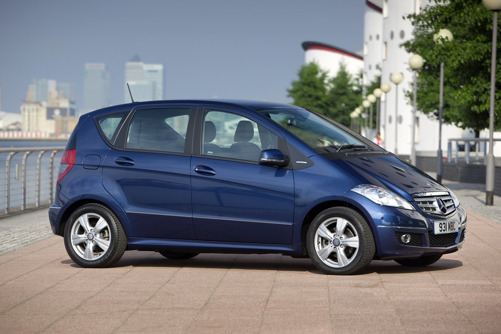 Used Mercedes-Benz A-Class (2005 - 2008) + Guide - Image 1