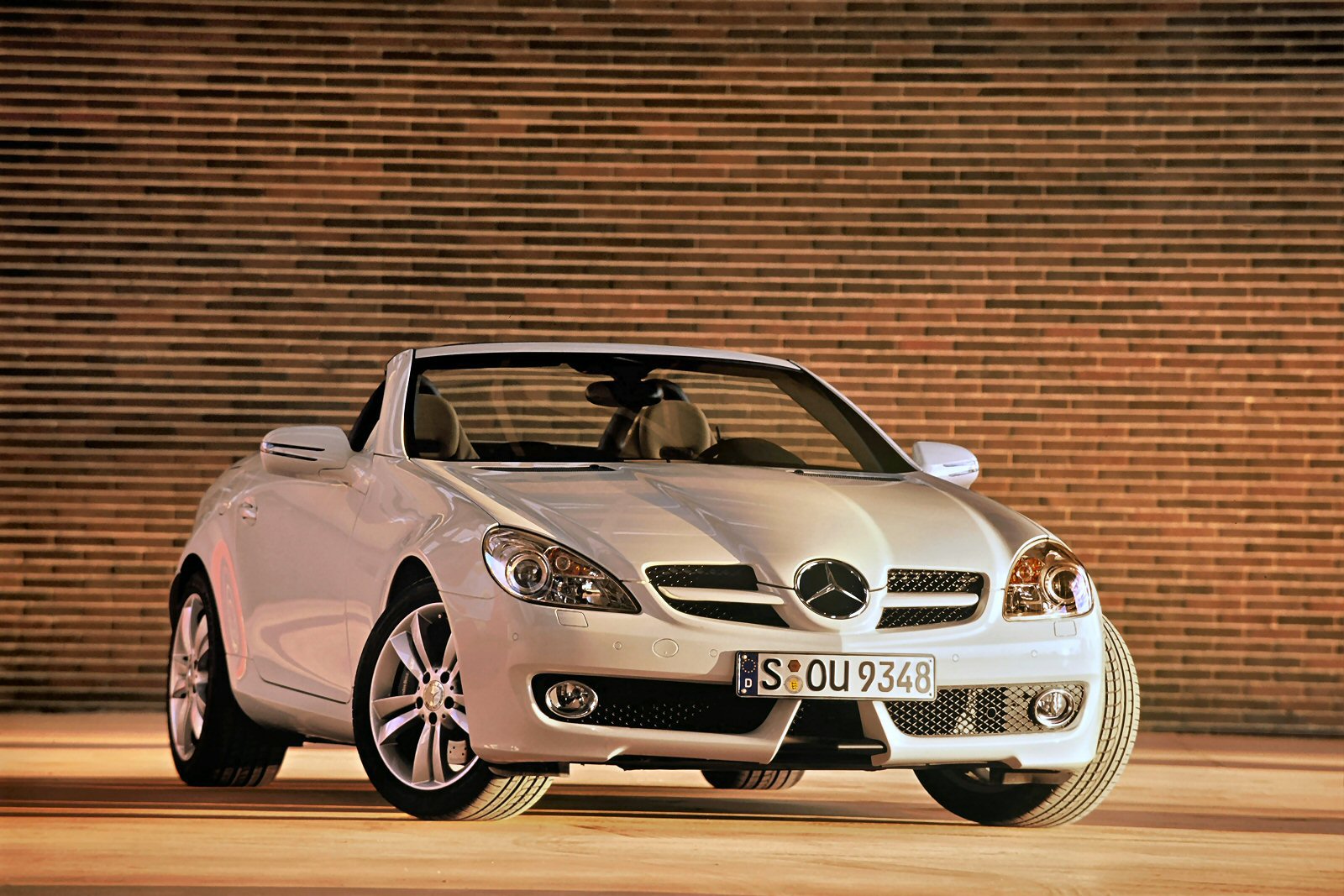 Used Mercedes-Benz SLK (2004 - 2011) + Guide - Image 1