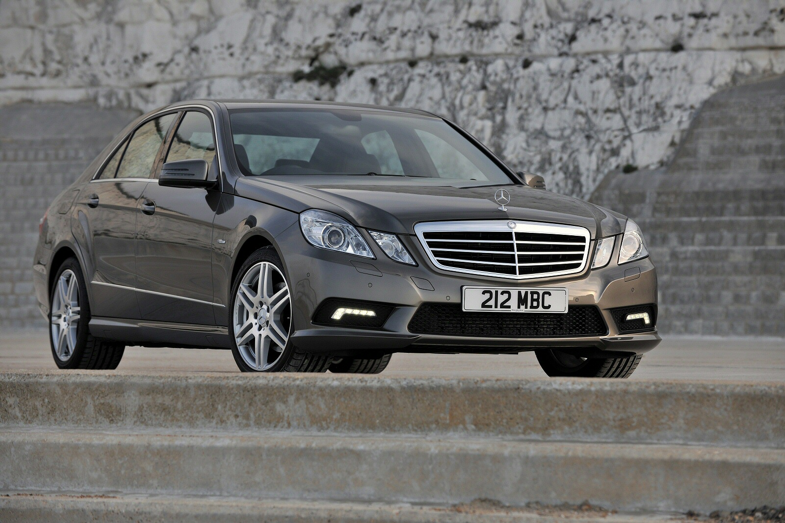Used Mercedes-Benz E-Class Coupe (2009 - 2013) + Guide - Image 1