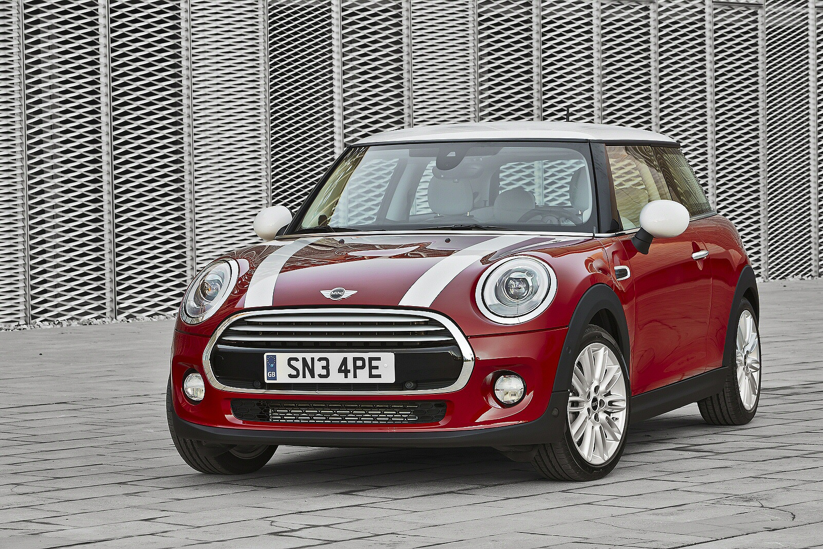 Used MINI 3-Door Hatch [F56] (2014 - 2018) + Guide - Image 1