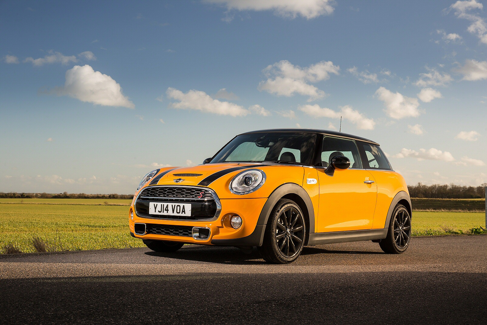 Used MINI Hatch Cooper S [F56]/[F55] (2014-2018) + Guide - Image 1