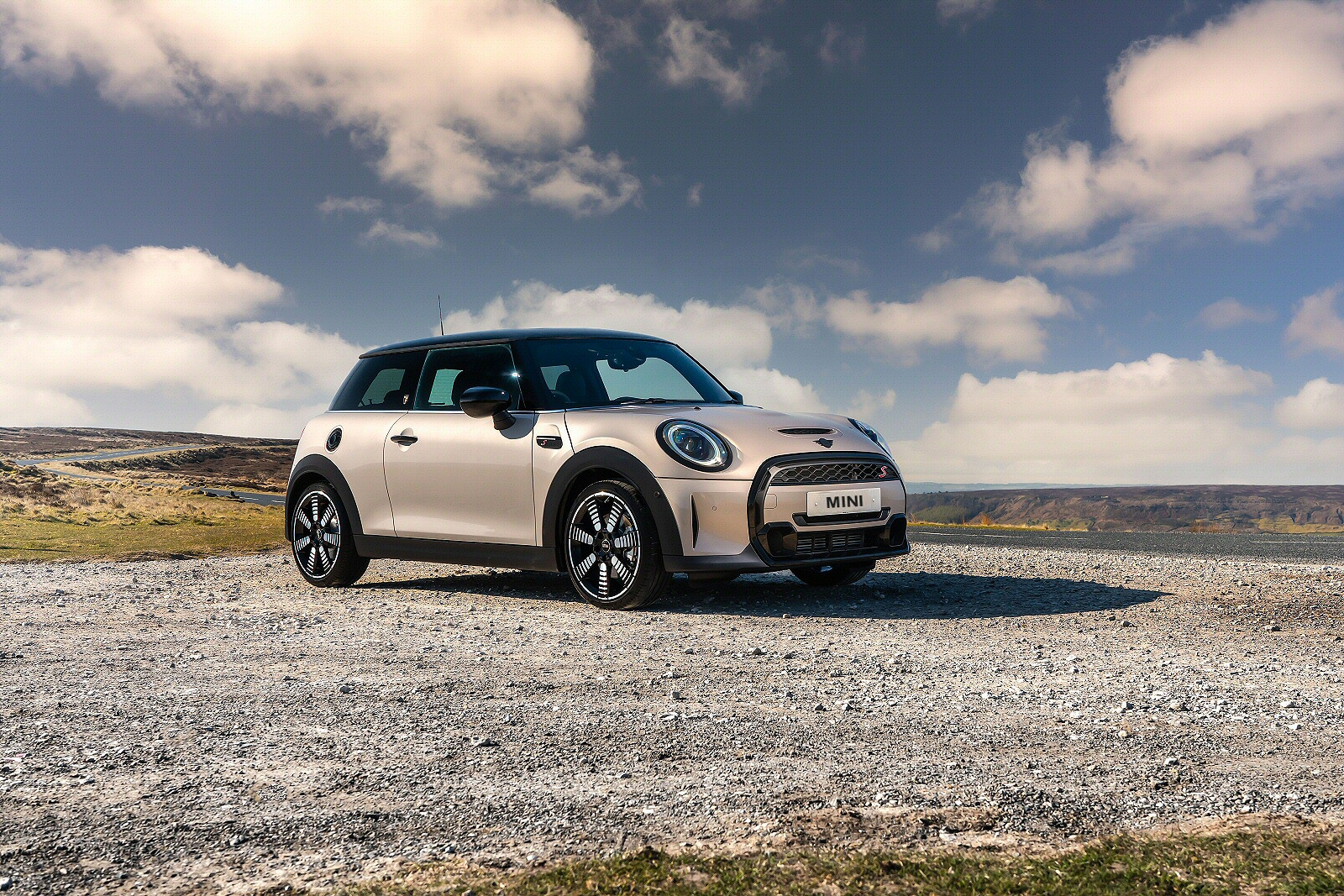 Used MINI 3-Door Hatch [F56] (2019 - 2023) + Guide - Image 1
