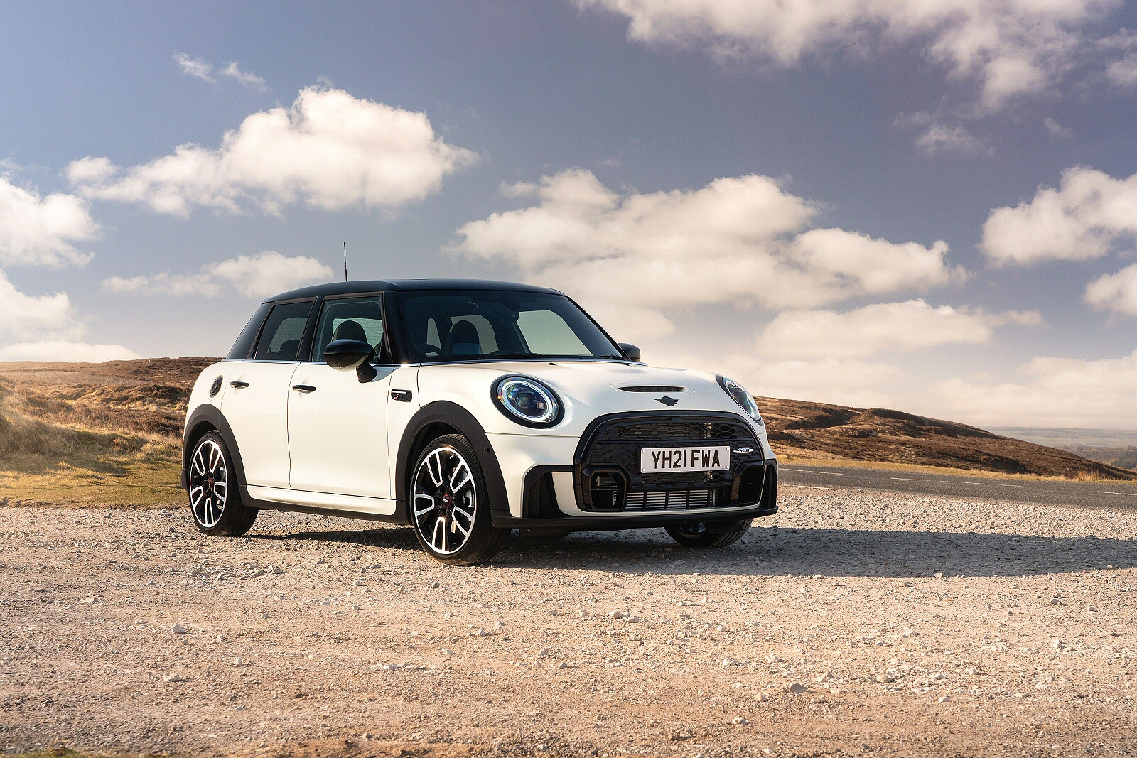 Used MINI 5-Door Hatch [F55] (2018 - 2023) + Guide - Image 1