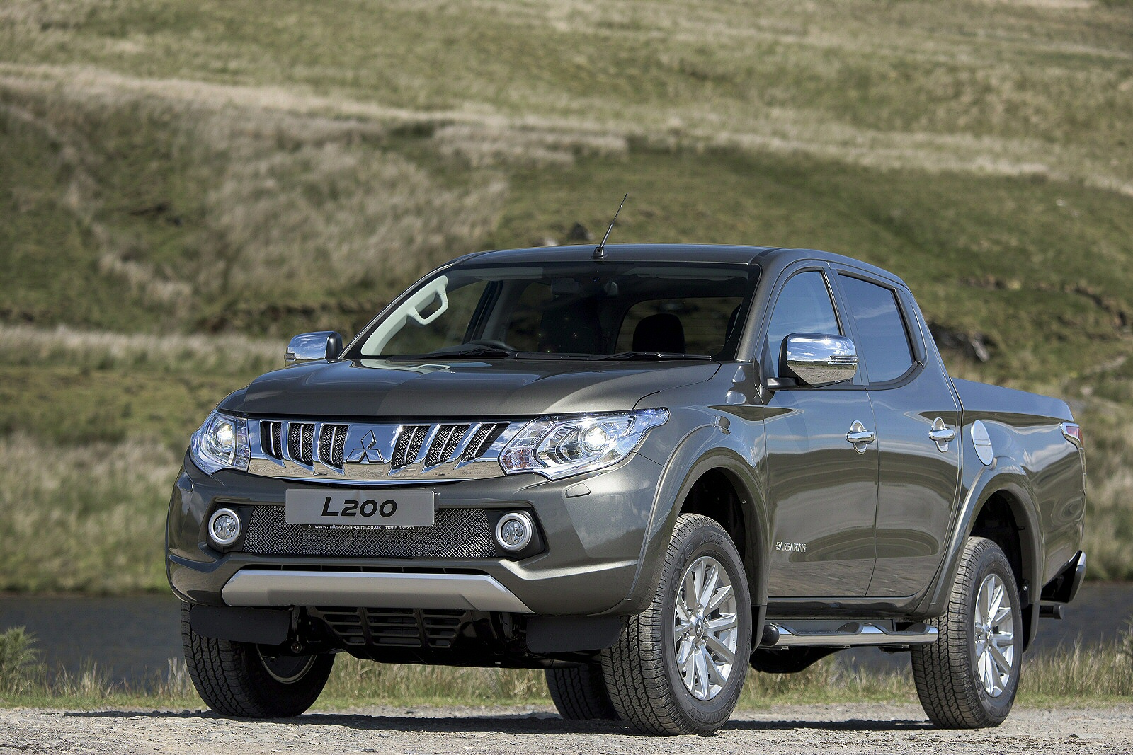 Used Mitsubishi L200 (2015 - 2019) + Guide - Image 1