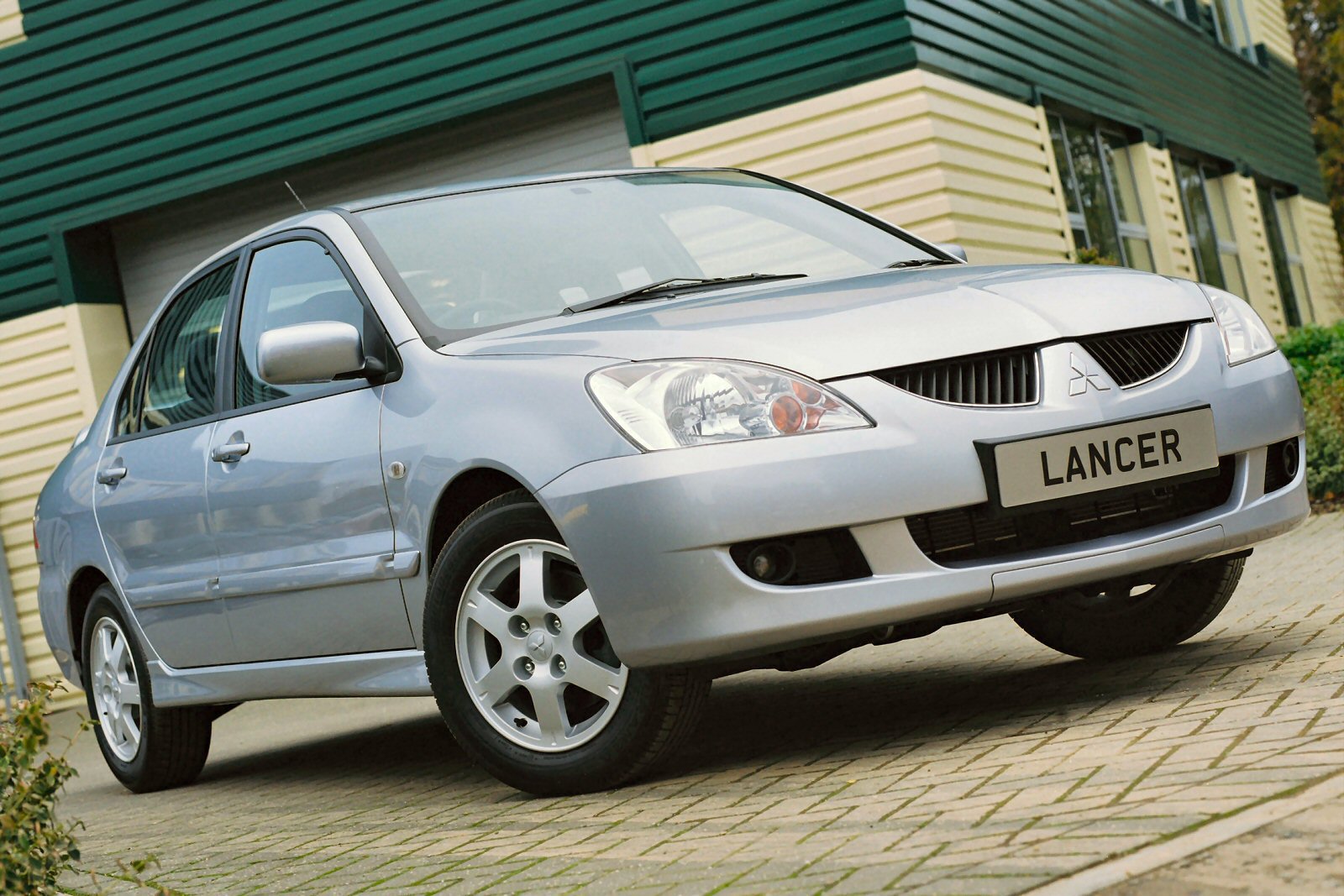 Used Mitsubishi Lancer [NON - EVO] (2005 - 2007) + Guide - Image 1