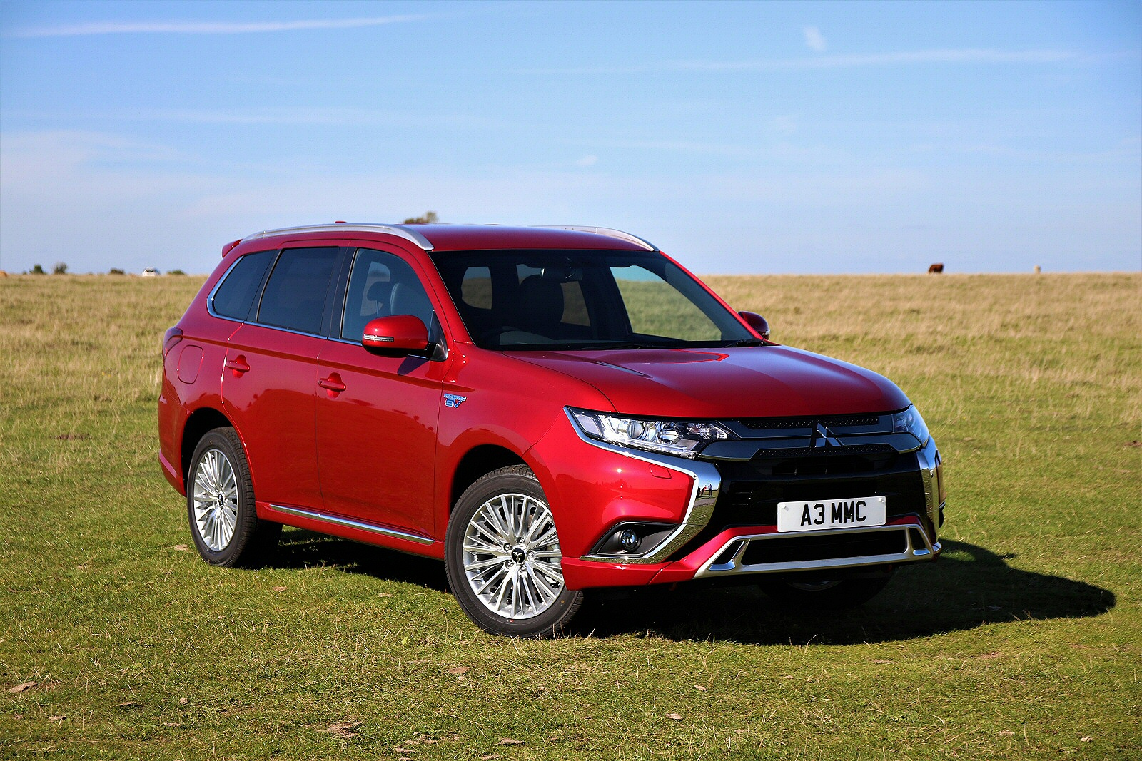 Used Mitsubishi Outlander PHEV (2018 - 2021) + Guide - Image 1