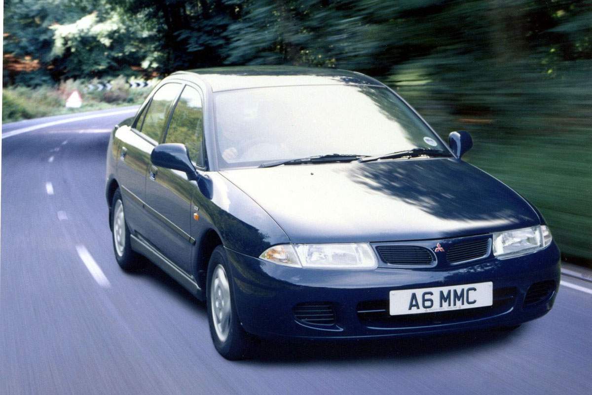 Used Mitsubishi Carisma (1995 - 2005) + Guide - Image 1