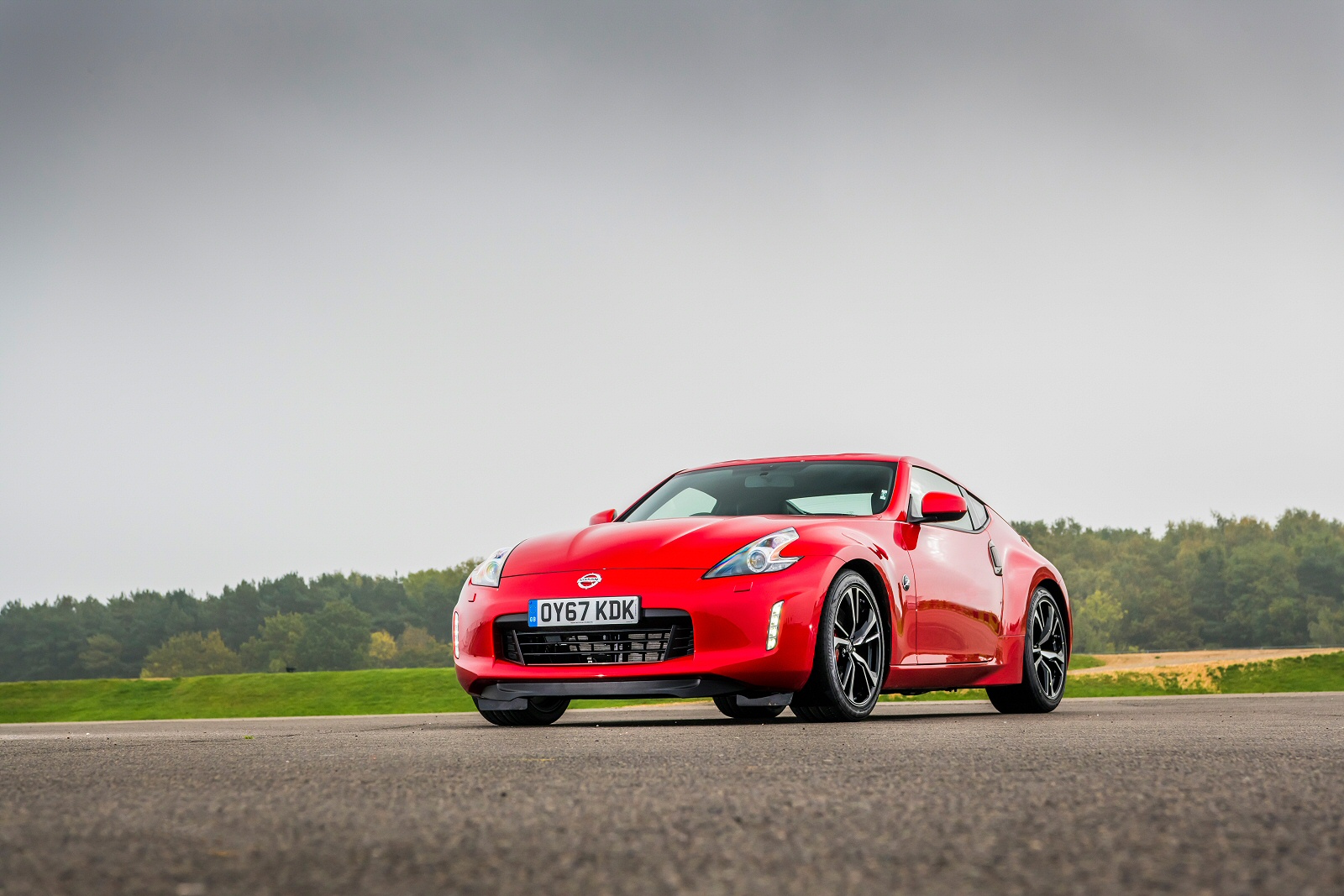 Used Nissan 370Z (2009 - 2020) + Guide - Image 1