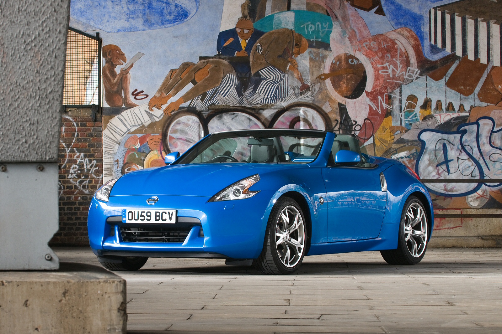 Used Nissan 370Z Roadster (2010-2015) + Guide - Image 1