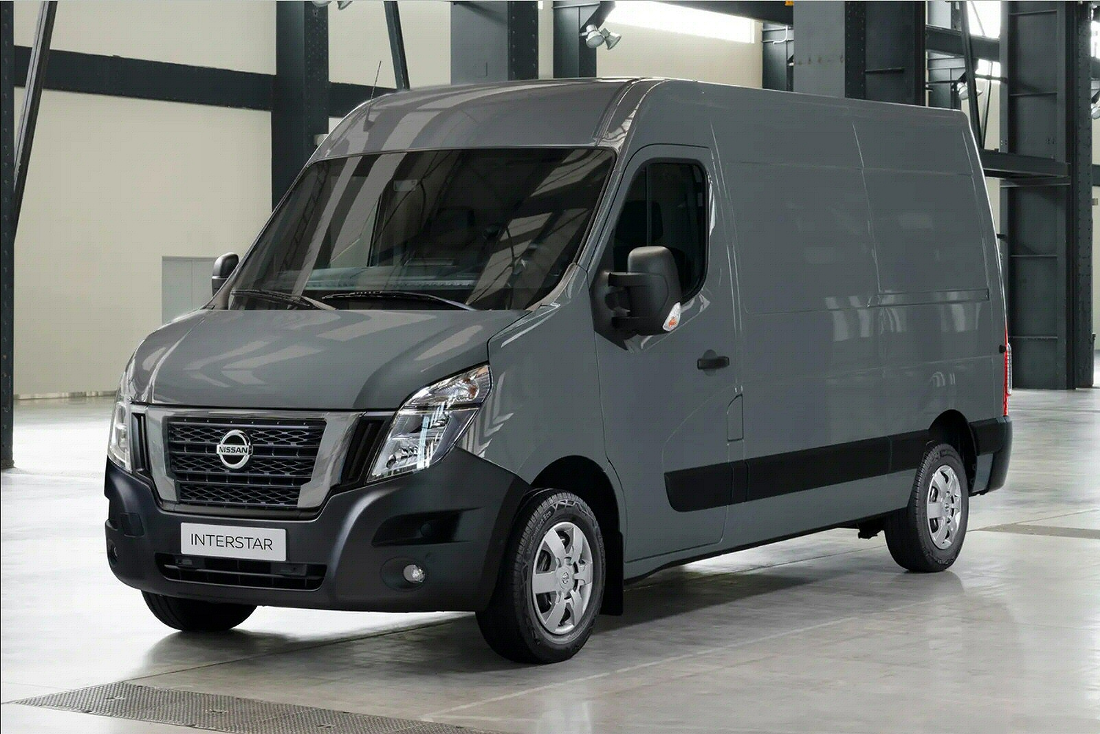 Used Nissan NV400 and Interstar van (2011-2024) + Guide - Image 1
