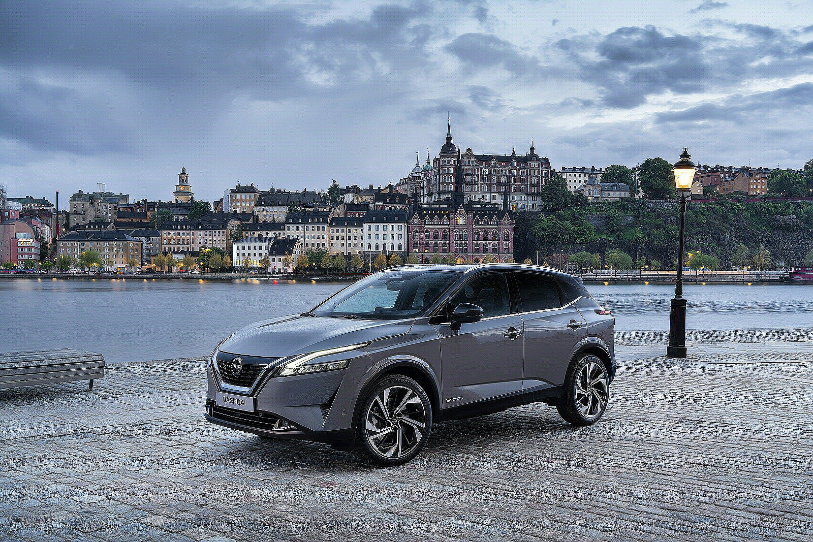 Used Nissan Qashqai E-POWER [J12] (2022 - 2024) + Guide - Image 1