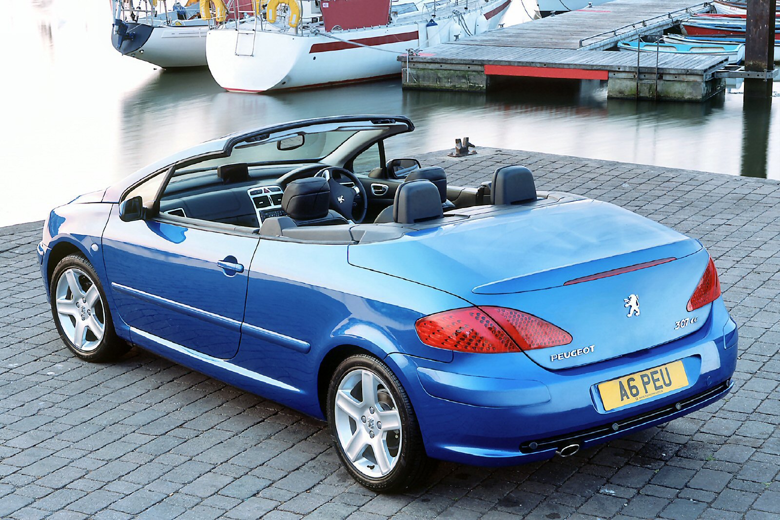 Used Peugeot 307 CC (2003 - 2009) + Guide - Image 1