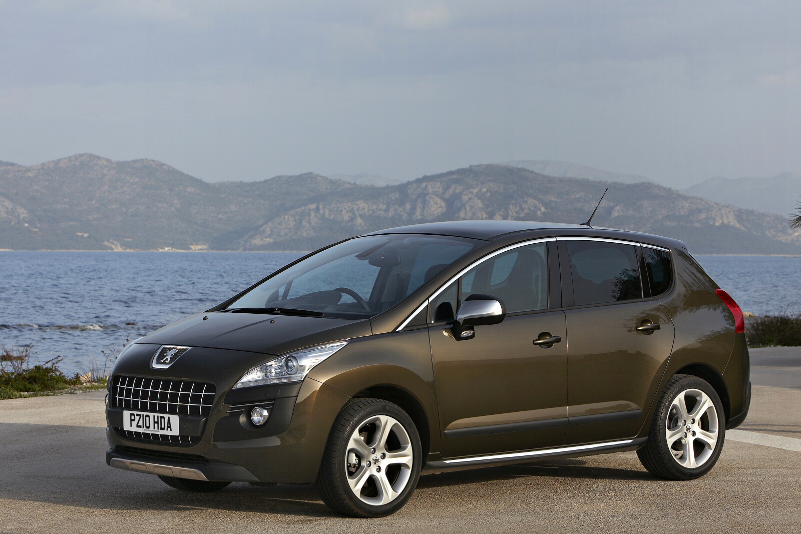 Used Peugeot 3008 (2009 - 2013) + Guide - Image 1