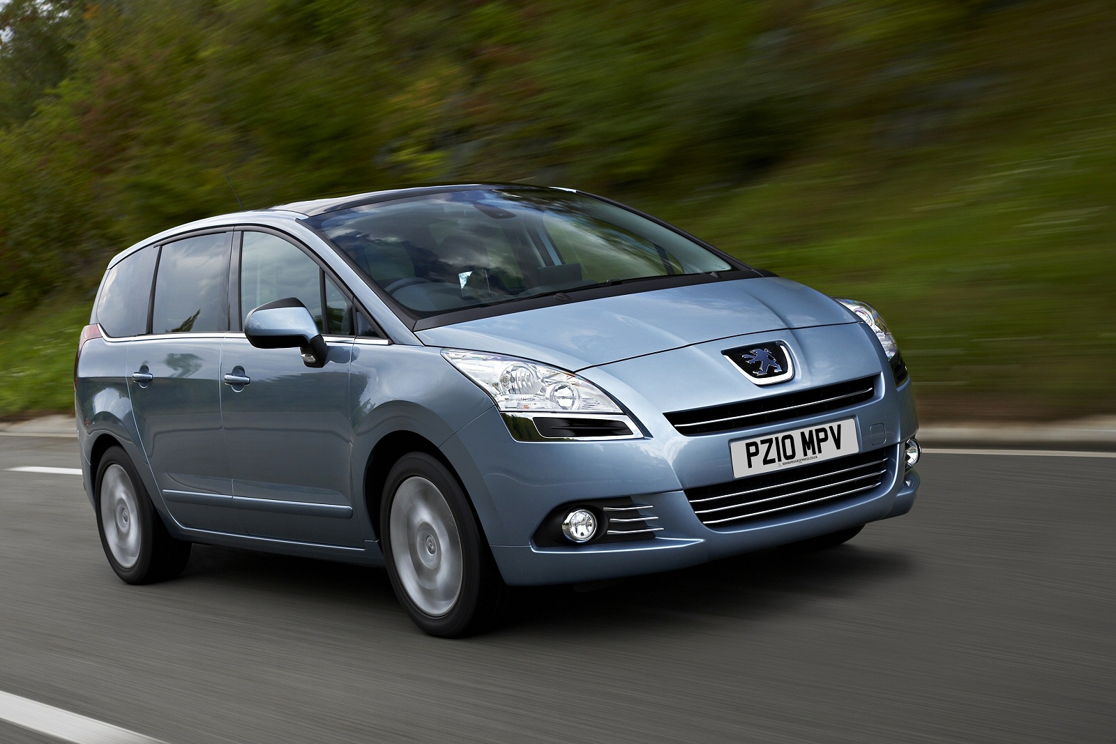 Used Peugeot 5008 (2010 - 2013) + Guide - Image 1