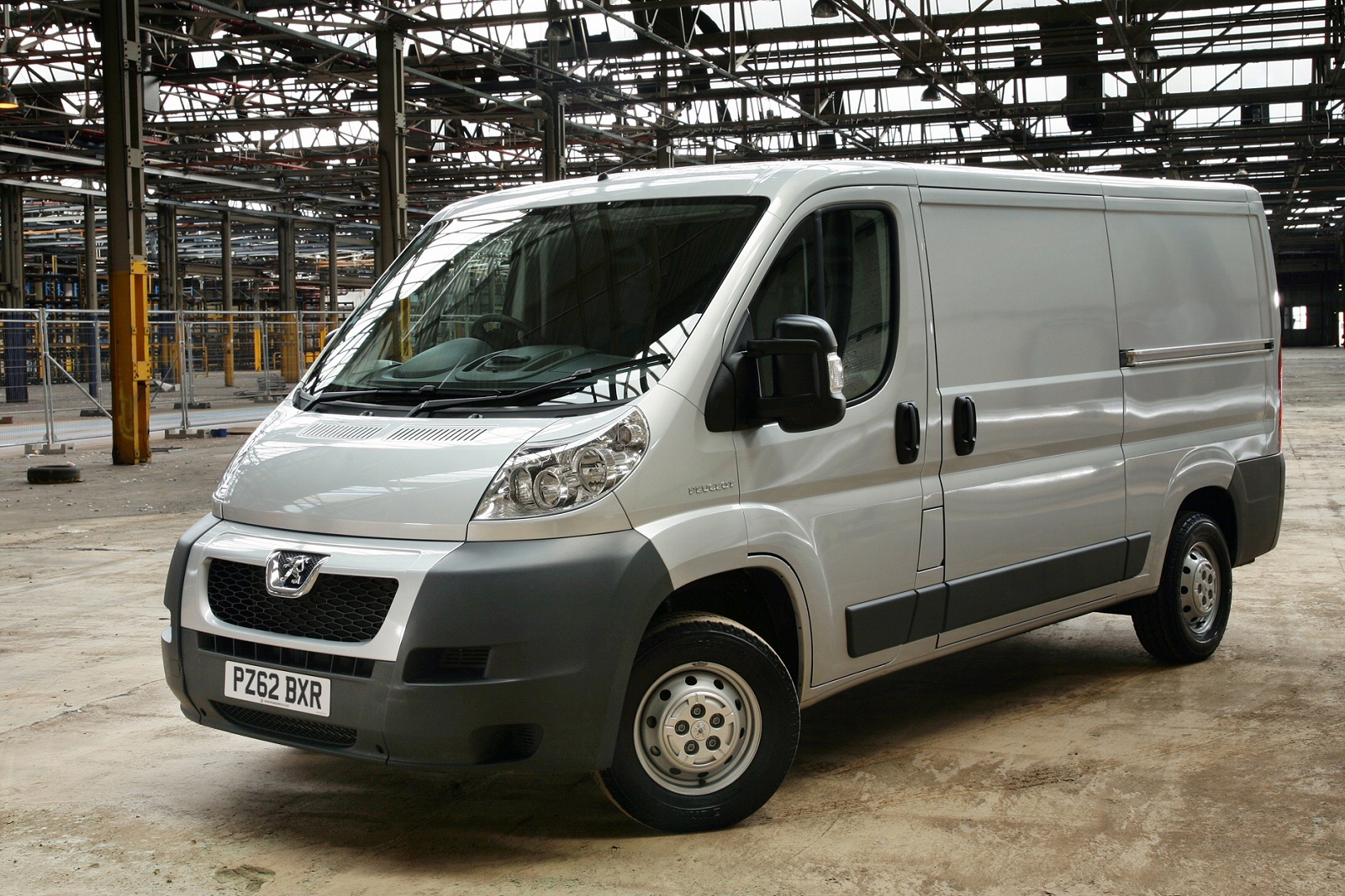 Used Peugeot Boxer (2006 - 2014) + Guide - Image 1