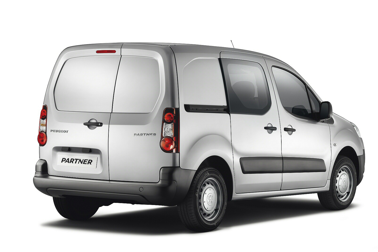 Used Peugeot Partner (2008-2015) + Guide - Image 1